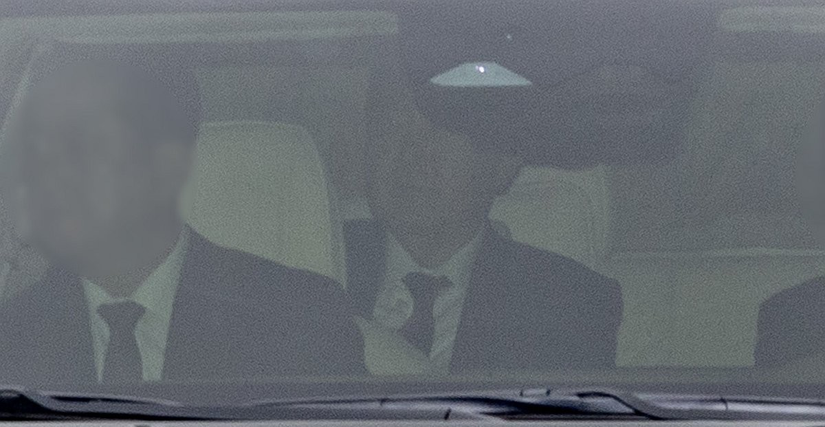 Bắt đầu phiên tòa xét xử cựu Tổng thống Yoon Suk Yeol về tội nổi loạn- Ảnh 1. Bắt đầu phiên tòa xét xử cựu Tổng thống Yoon Suk Yeol về tội nổi loạn- Ảnh 1.