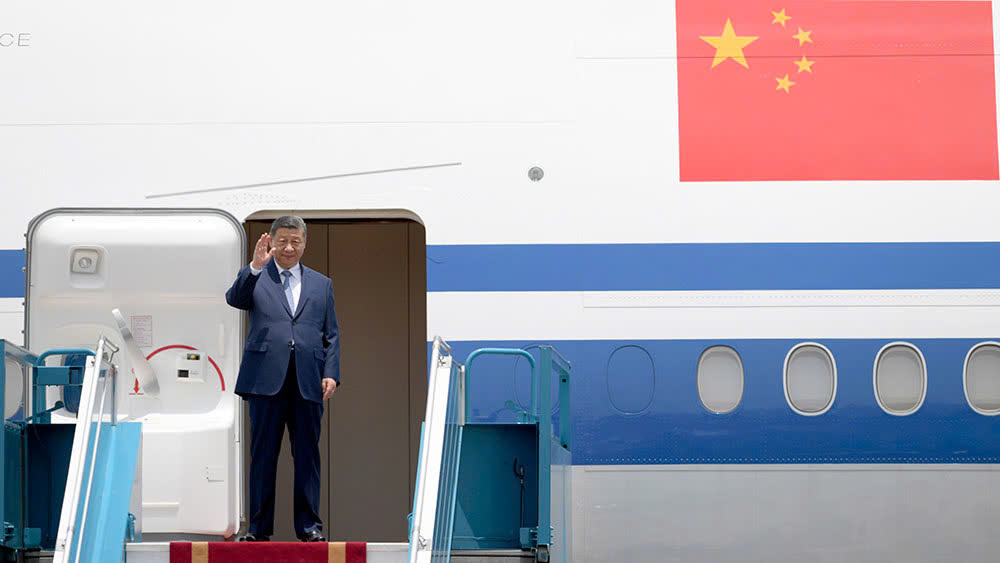 Tổng B&iacute; thư, Chủ tịch Trung Quốc Tập Cận B&igrave;nh đến Việt Nam, bắt đầu thăm cấp Nh&agrave; nước- Ảnh 1.