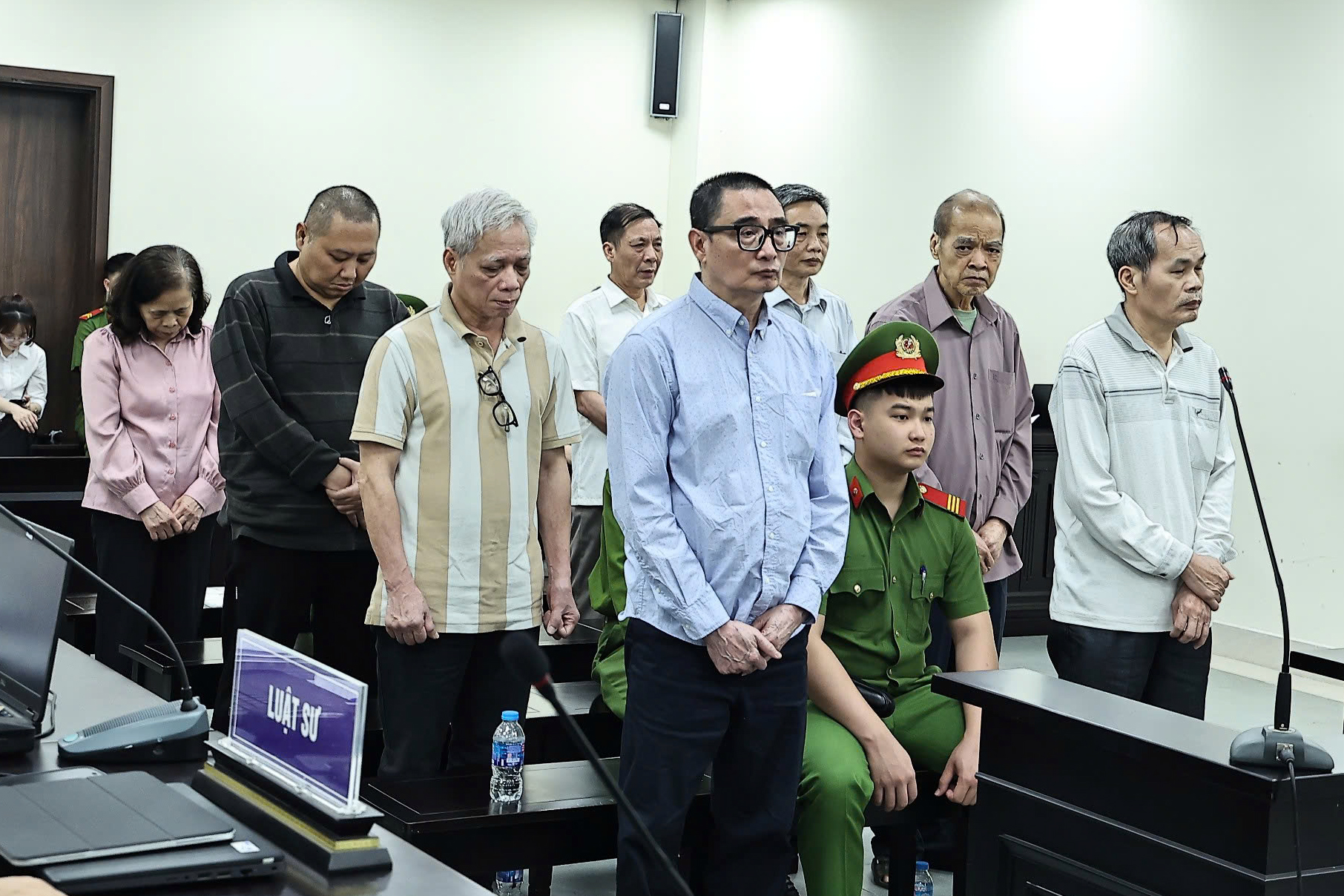 Mang "đất v&agrave;ng" đi g&oacute;p vốn, cựu l&atilde;nh đạo Tổng c&ocirc;ng ty Ch&egrave; Việt Nam bị đề nghị mức &aacute;n n&agrave;o?- Ảnh 1.