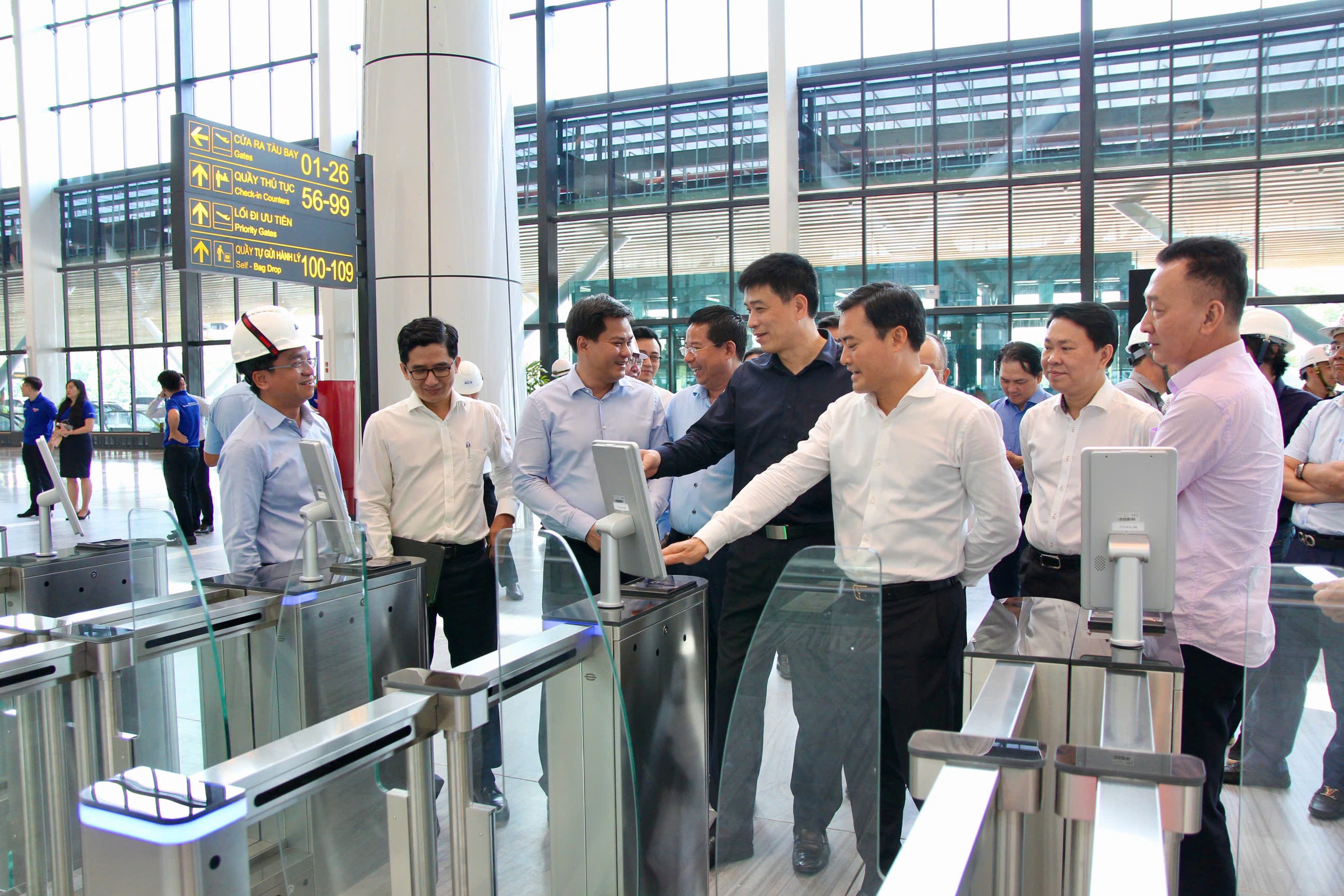 Sẵn sàng vận hành nhà ga T3 Tân Sơn Nhất- Ảnh 1. Sẵn sàng vận hành nhà ga T3 Tân Sơn Nhất- Ảnh 1.