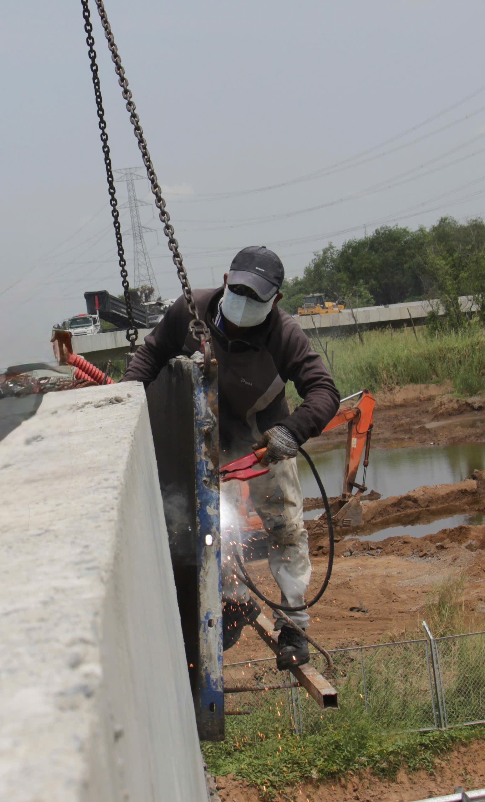 Ngắm "dải lụa" vắt qua miền ngoại ô TP.HCM sắp thông xe kỹ thuật- Ảnh 9. Ngắm "dải lụa" vắt qua miền ngoại ô TP.HCM sắp thông xe kỹ thuật- Ảnh 9.