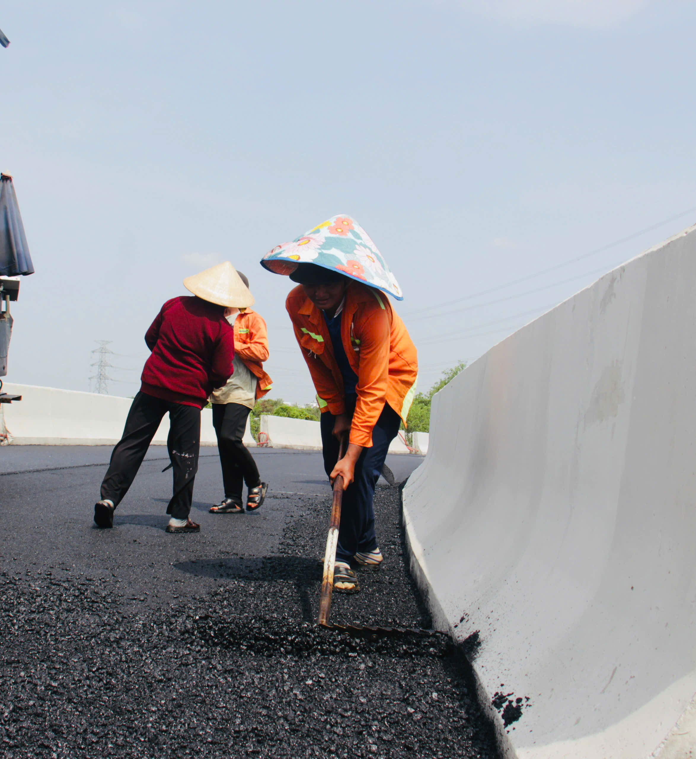 Ngắm "dải lụa" vắt qua miền ngoại ô TP.HCM sắp thông xe kỹ thuật- Ảnh 6. Ngắm "dải lụa" vắt qua miền ngoại ô TP.HCM sắp thông xe kỹ thuật- Ảnh 6.