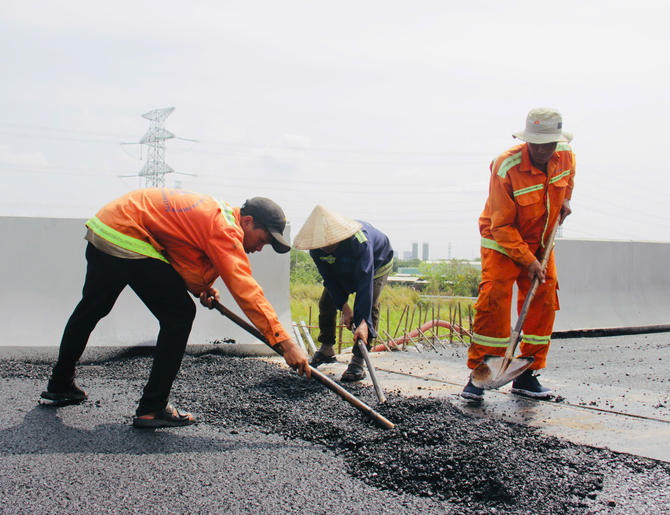 Ngắm "dải lụa" vắt qua miền ngoại ô TP.HCM sắp thông xe kỹ thuật- Ảnh 5. Ngắm "dải lụa" vắt qua miền ngoại ô TP.HCM sắp thông xe kỹ thuật- Ảnh 5.