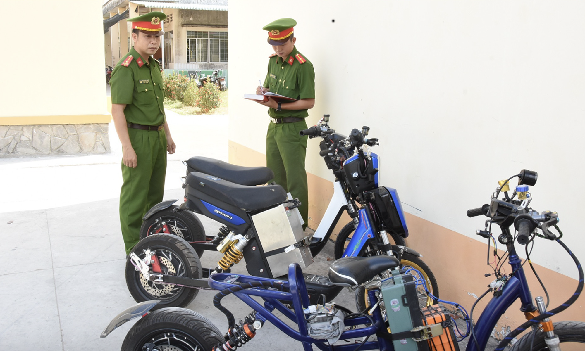 Nguy hiểm xe đạp điện “độ” tăng tốc gấp đôi- Ảnh 1. Nguy hiểm xe đạp điện “độ” tăng tốc gấp đôi- Ảnh 1.