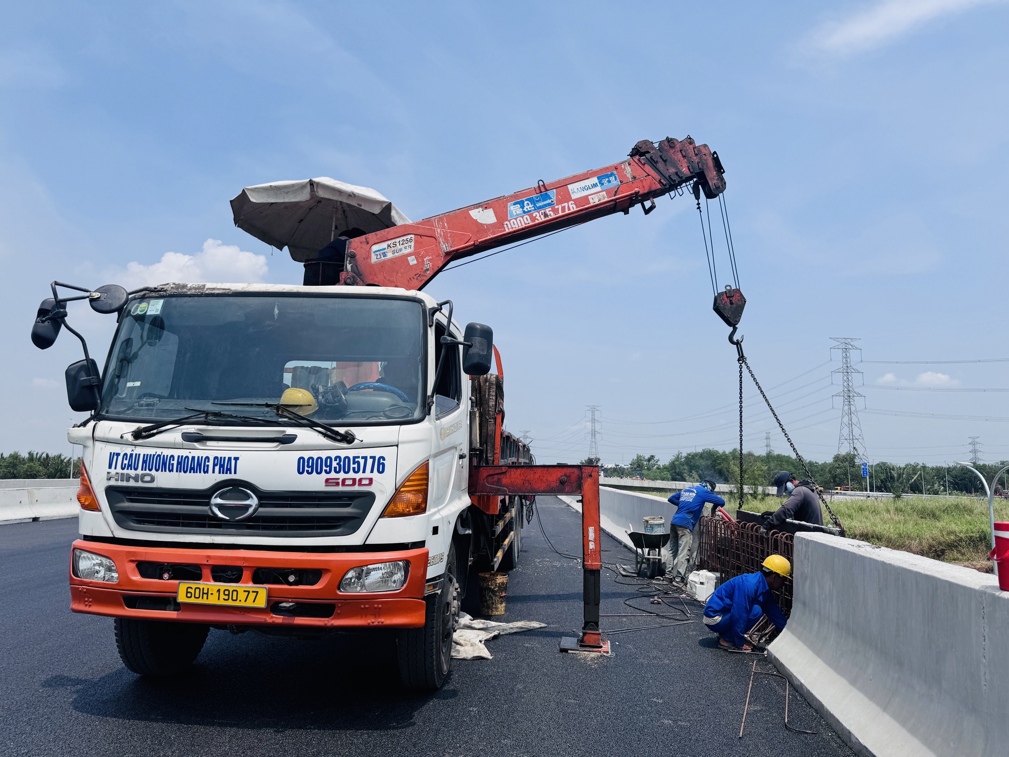 Ngắm "dải lụa" vắt qua miền ngoại ô TP.HCM sắp thông xe kỹ thuật- Ảnh 7. Ngắm "dải lụa" vắt qua miền ngoại ô TP.HCM sắp thông xe kỹ thuật- Ảnh 7.