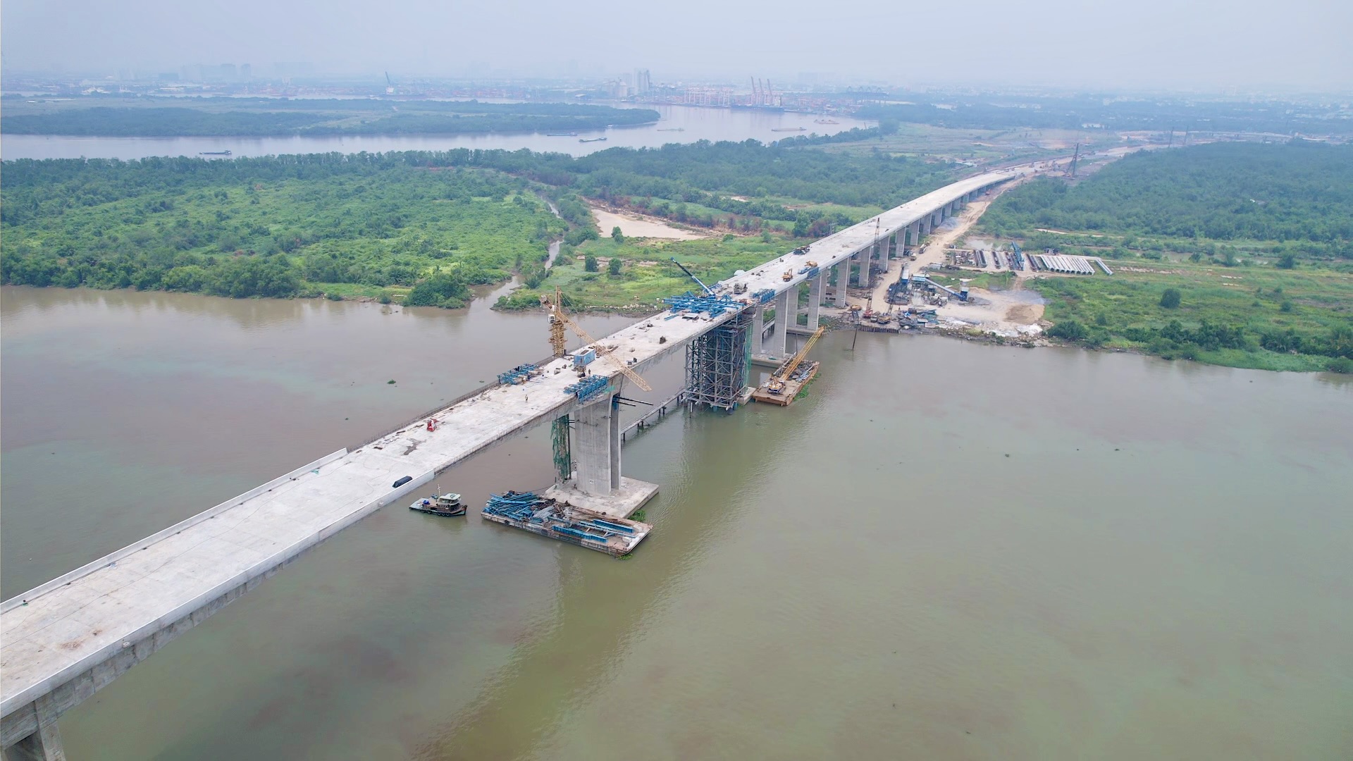 C&ocirc;ng nh&acirc;n đội nắng, chạy đua đưa cầu lớn nhất V&agrave;nh đai 3 về đ&iacute;ch- Ảnh 12.