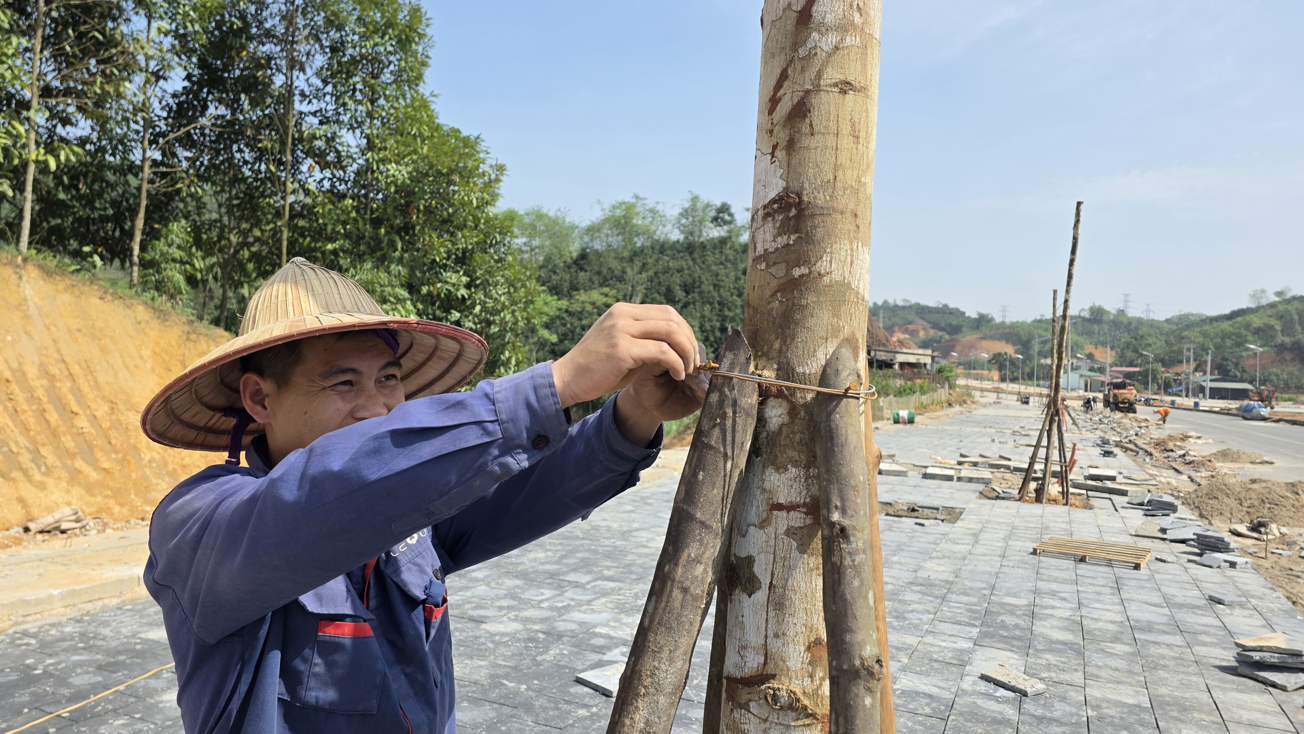 H&igrave;nh h&agrave;i tuyến đường gần 300 tỷ đồng ở Y&ecirc;n B&aacute;i sắp về đ&iacute;ch- Ảnh 10.