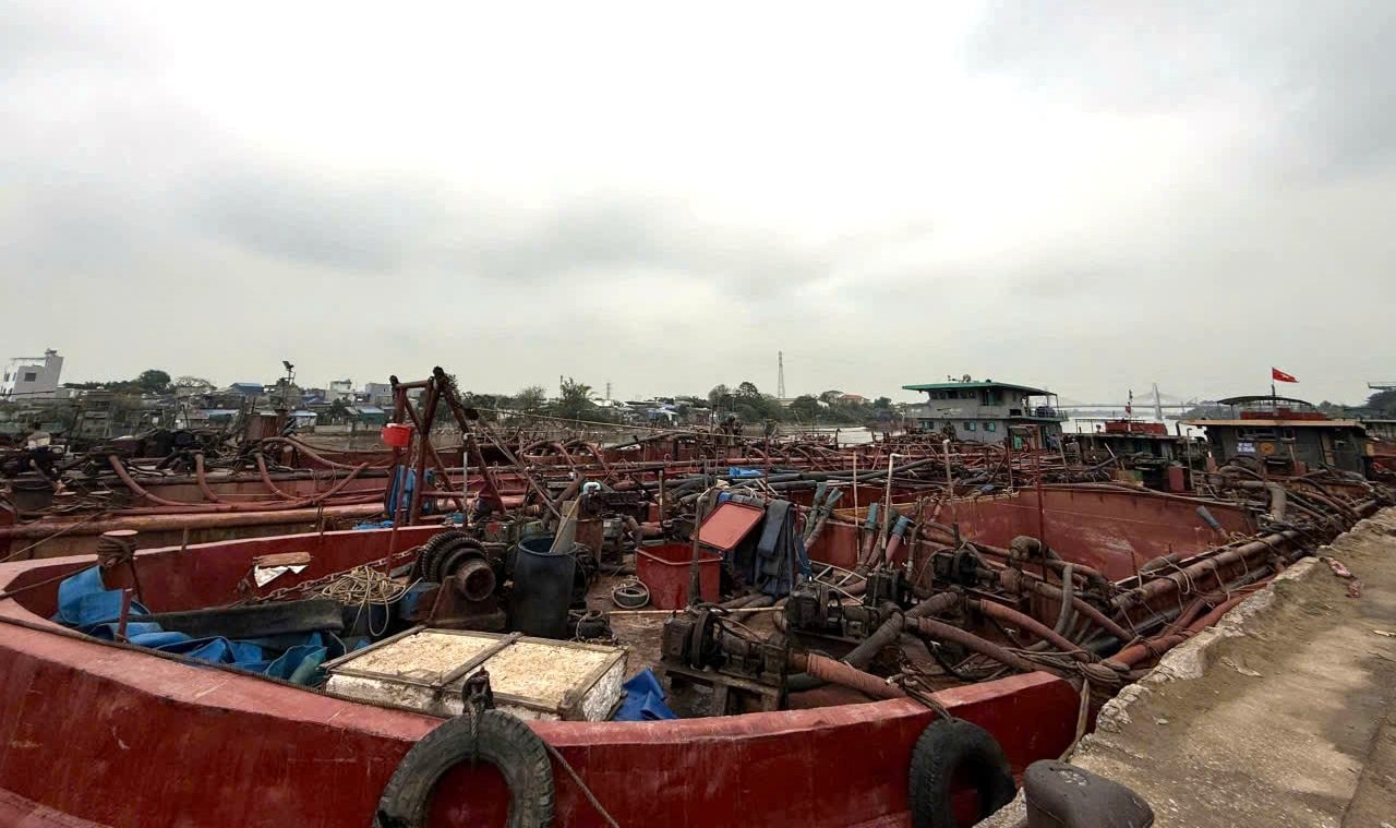 Nam Định bắt giữ 7 phương tiện vận chuyển khai th&aacute;c c&aacute;t tr&aacute;i ph&eacute;p- Ảnh 2.