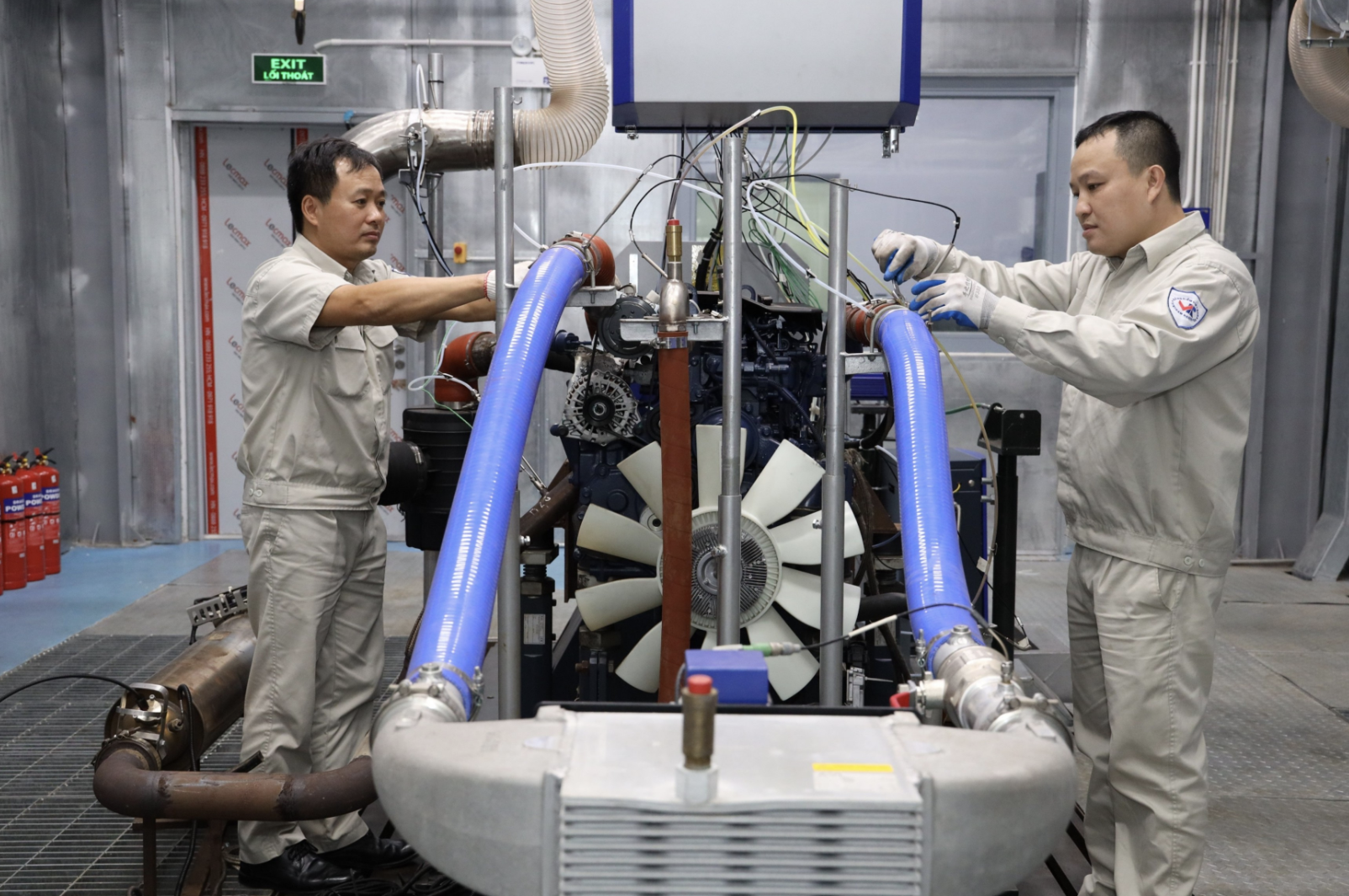 Nghi&ecirc;n cứu định mức kinh tế kỹ thuật x&acirc;y dựng phương &aacute;n gi&aacute; thử nghiệm kh&iacute; thải &ocirc; t&ocirc;- Ảnh 1.