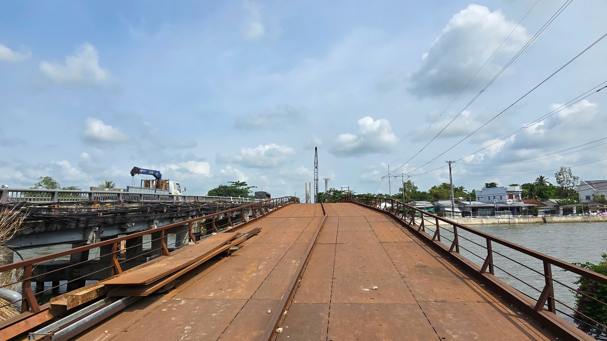 Vướng mặt bằng, vẫn quyết t&acirc;m th&ocirc;ng xe cầu tạm &Ocirc; M&ocirc;n dịp 1/5- Ảnh 2.