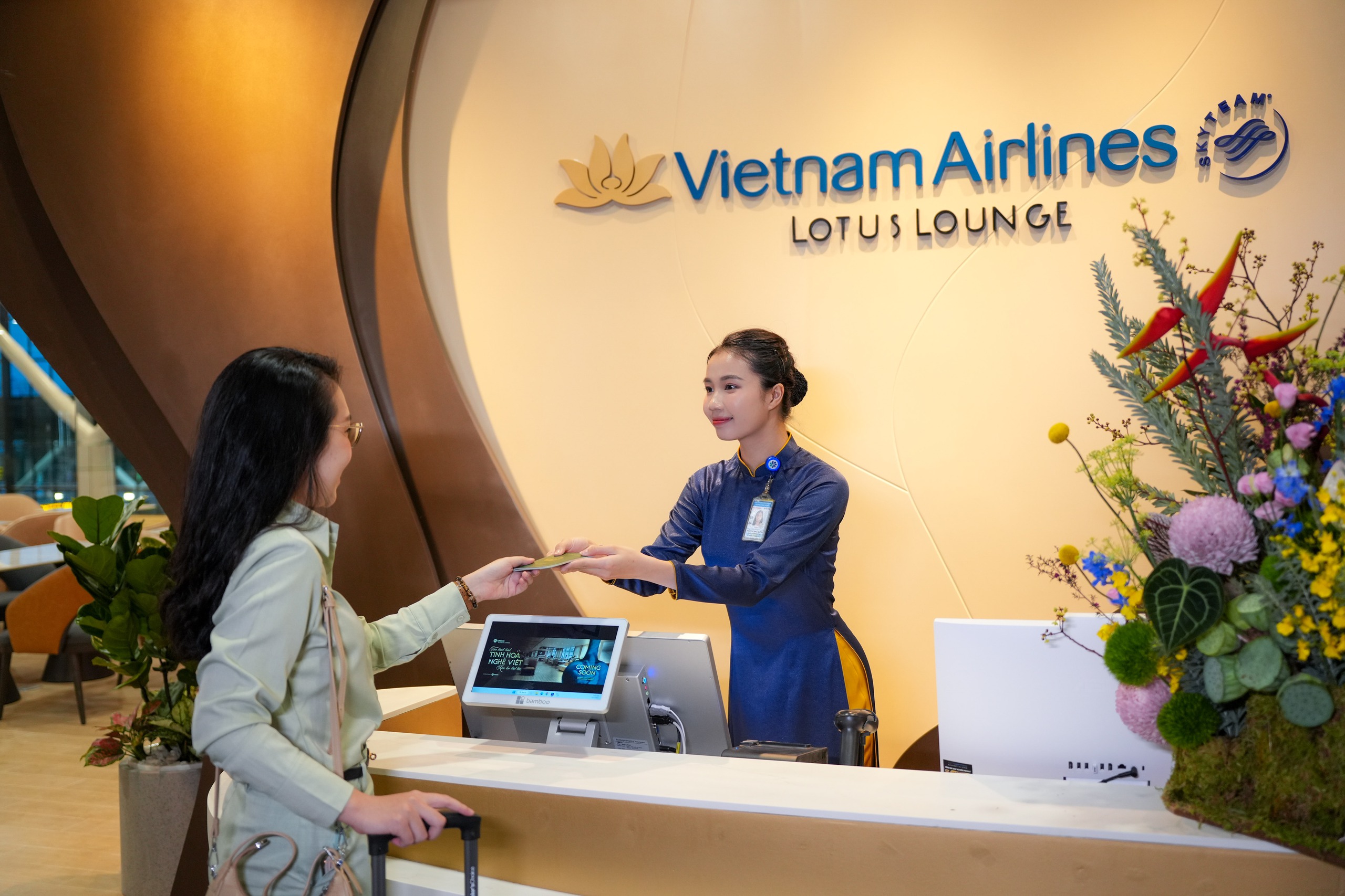 SASCO khởi động phòng chờ thương gia, sẵn sàng cùng ga T3 đón chuyến bay đầu tiên- Ảnh 3. SASCO khởi động phòng chờ thương gia, sẵn sàng cùng ga T3 đón chuyến bay đầu tiên- Ảnh 3.