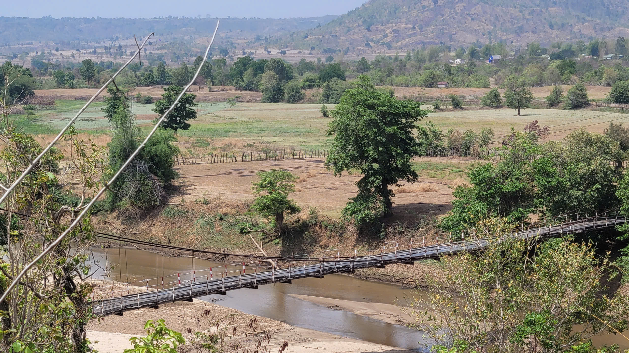 Người d&acirc;n bất an trước loạt cầu treo g&atilde;y nứt, xuống cấp nghi&ecirc;m trọng ở Gia Lai- Ảnh 10.
