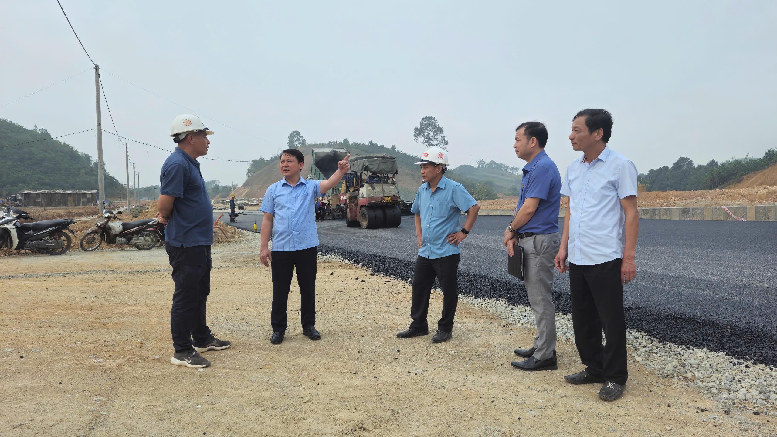H&igrave;nh h&agrave;i tuyến đường gần 300 tỷ đồng ở Y&ecirc;n B&aacute;i sắp về đ&iacute;ch- Ảnh 4.