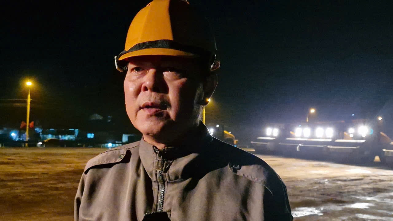 Hơn 2.000 người thi công xuyên đêm đưa cao tốc Chi Lăng - Hữu Nghị về đích- Ảnh 4. Hơn 2.000 người thi công xuyên đêm đưa cao tốc Chi Lăng - Hữu Nghị về đích- Ảnh 4.