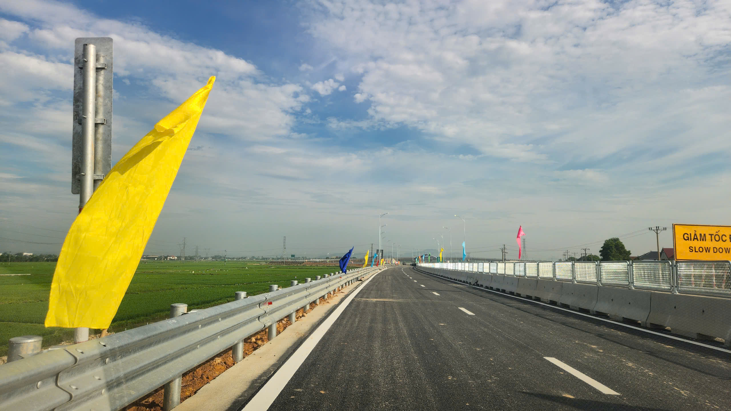 Ngắm cao tốc qua H&agrave; Tĩnh tuyệt đẹp trước ng&agrave;y th&ocirc;ng xe- Ảnh 5.