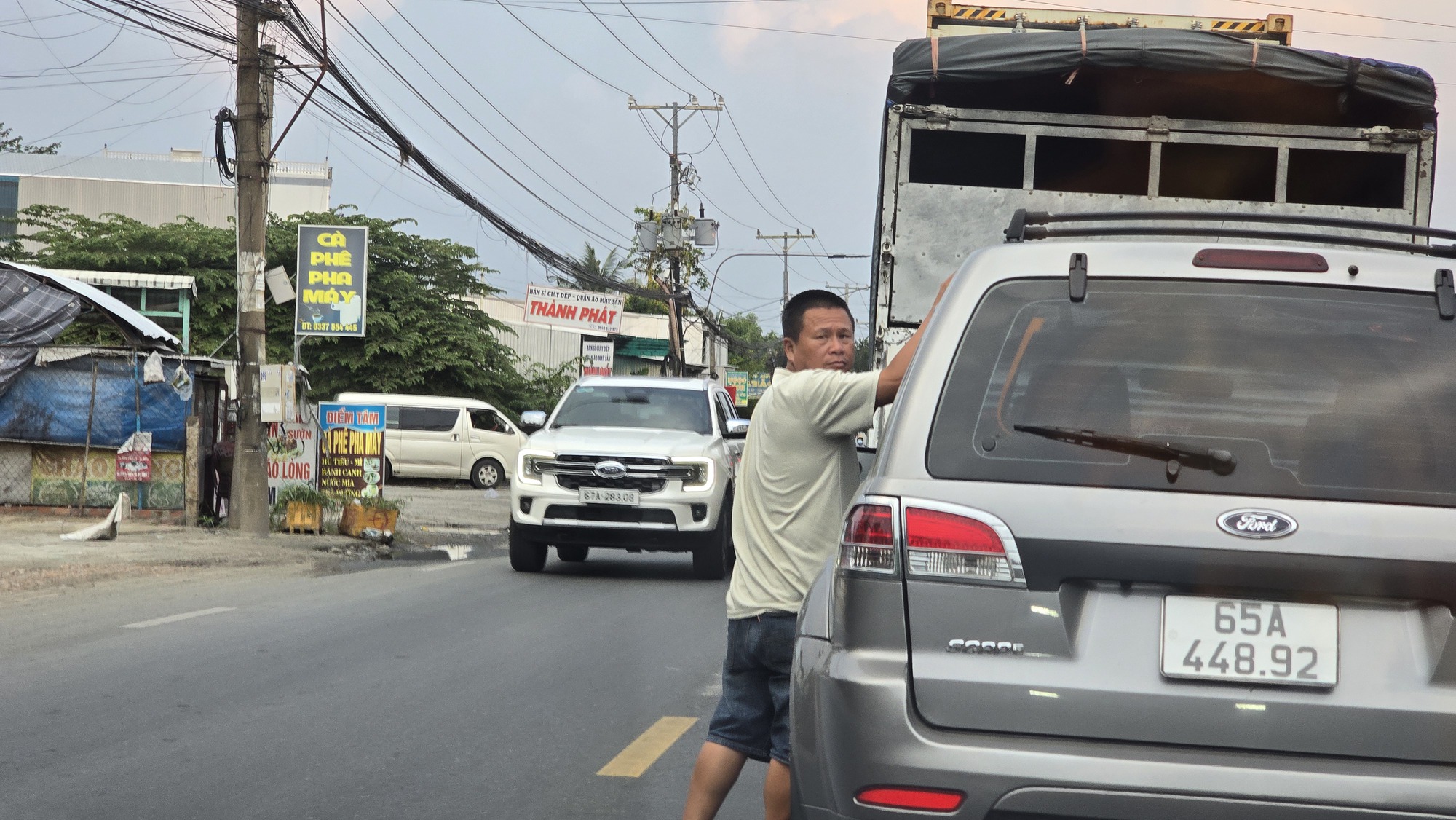An Giang: Tai nạn giao th&ocirc;ng chết người g&acirc;y kẹt xe k&eacute;o d&agrave;i tr&ecirc;n QL91- Ảnh 4.