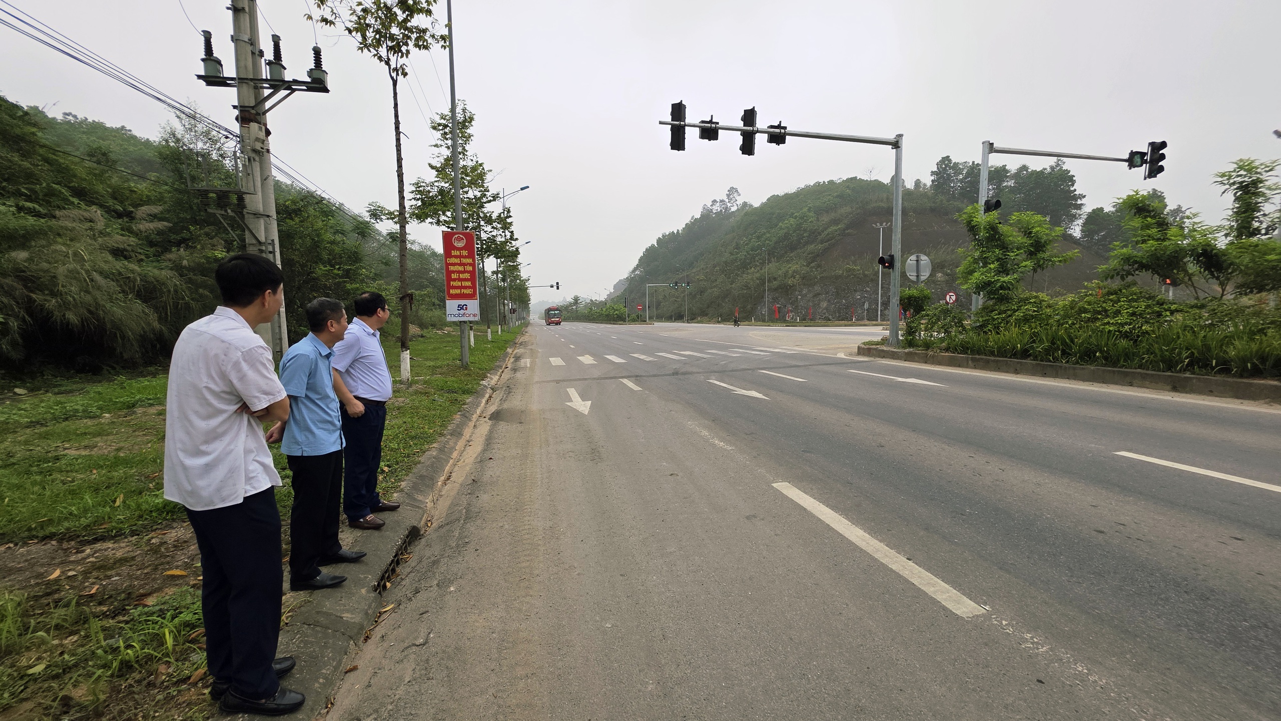 To&agrave;n cảnh đường nối QL37, QL32C với cao tốc Nội B&agrave;i - L&agrave;o Cai trước ng&agrave;y kh&aacute;nh th&agrave;nh- Ảnh 8.