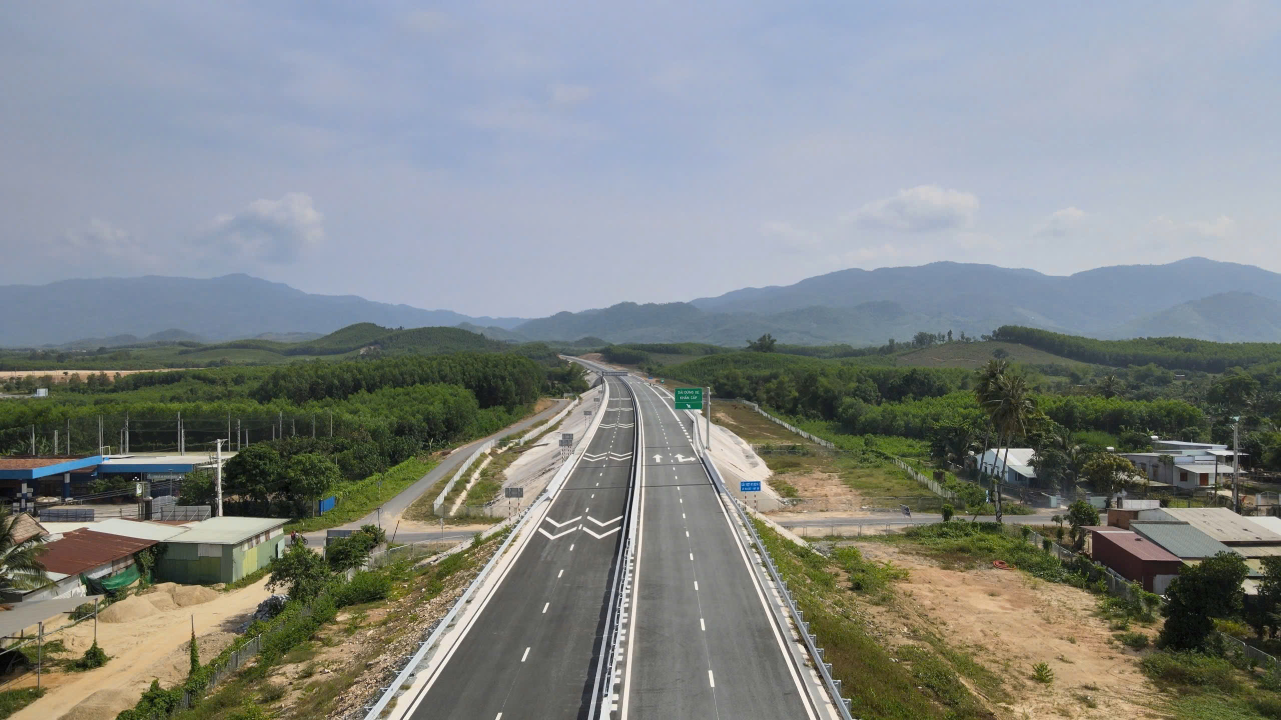 Ng&agrave;y mai (19/4), kh&aacute;nh th&agrave;nh nh&agrave; ga T3 T&acirc;n Sơn Nhất, th&ocirc;ng xe 5 tuyến cao tốc- Ảnh 1.