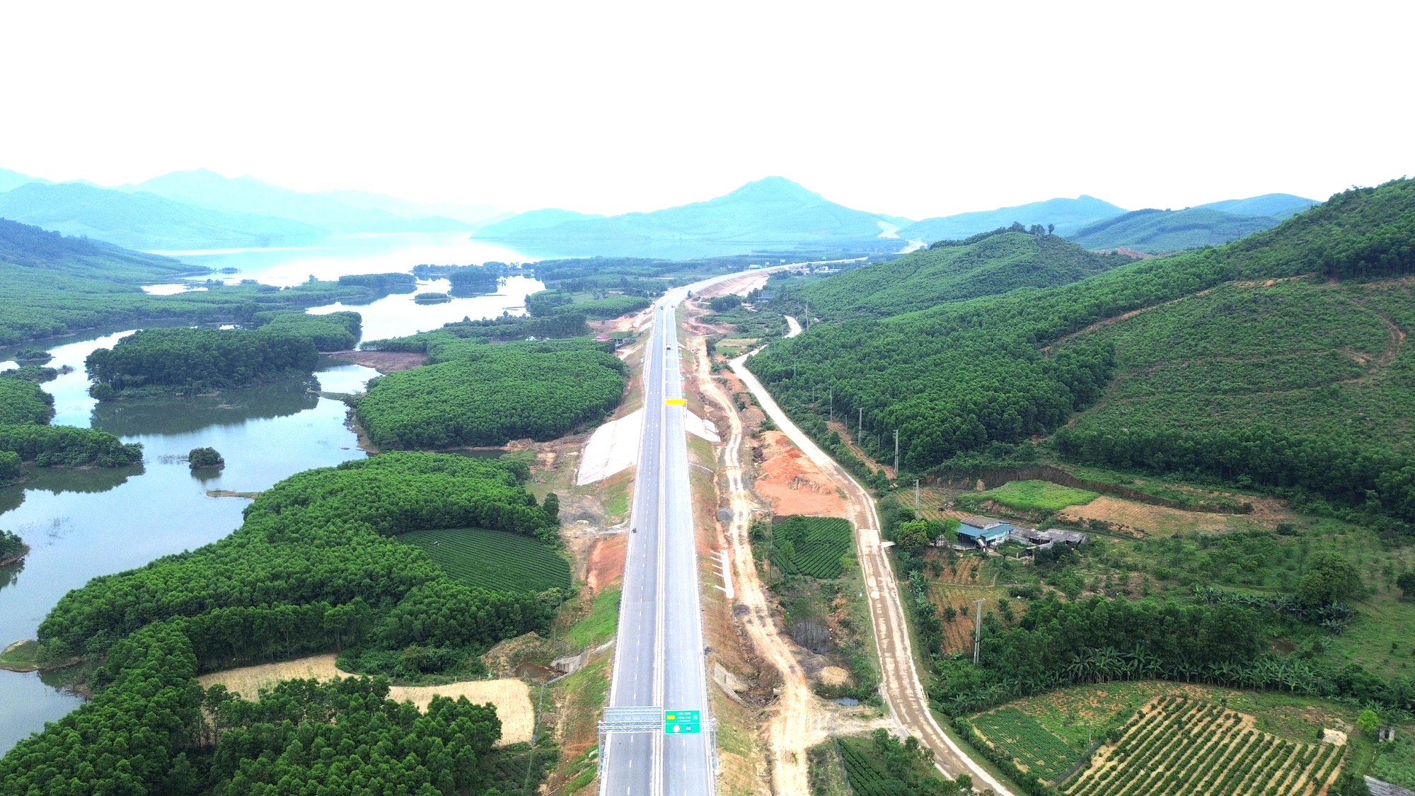 Ngắm cao tốc qua H&agrave; Tĩnh tuyệt đẹp trước ng&agrave;y th&ocirc;ng xe- Ảnh 10.