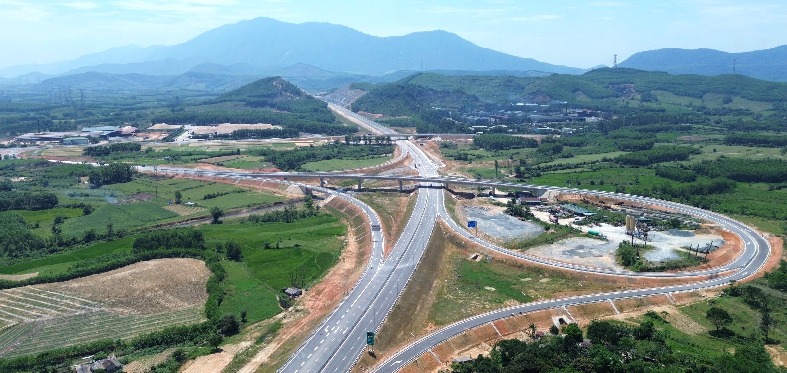 Cao tốc Vũng Áng - Hàm Nghi Cao tốc Vũng Áng - Hàm Nghi