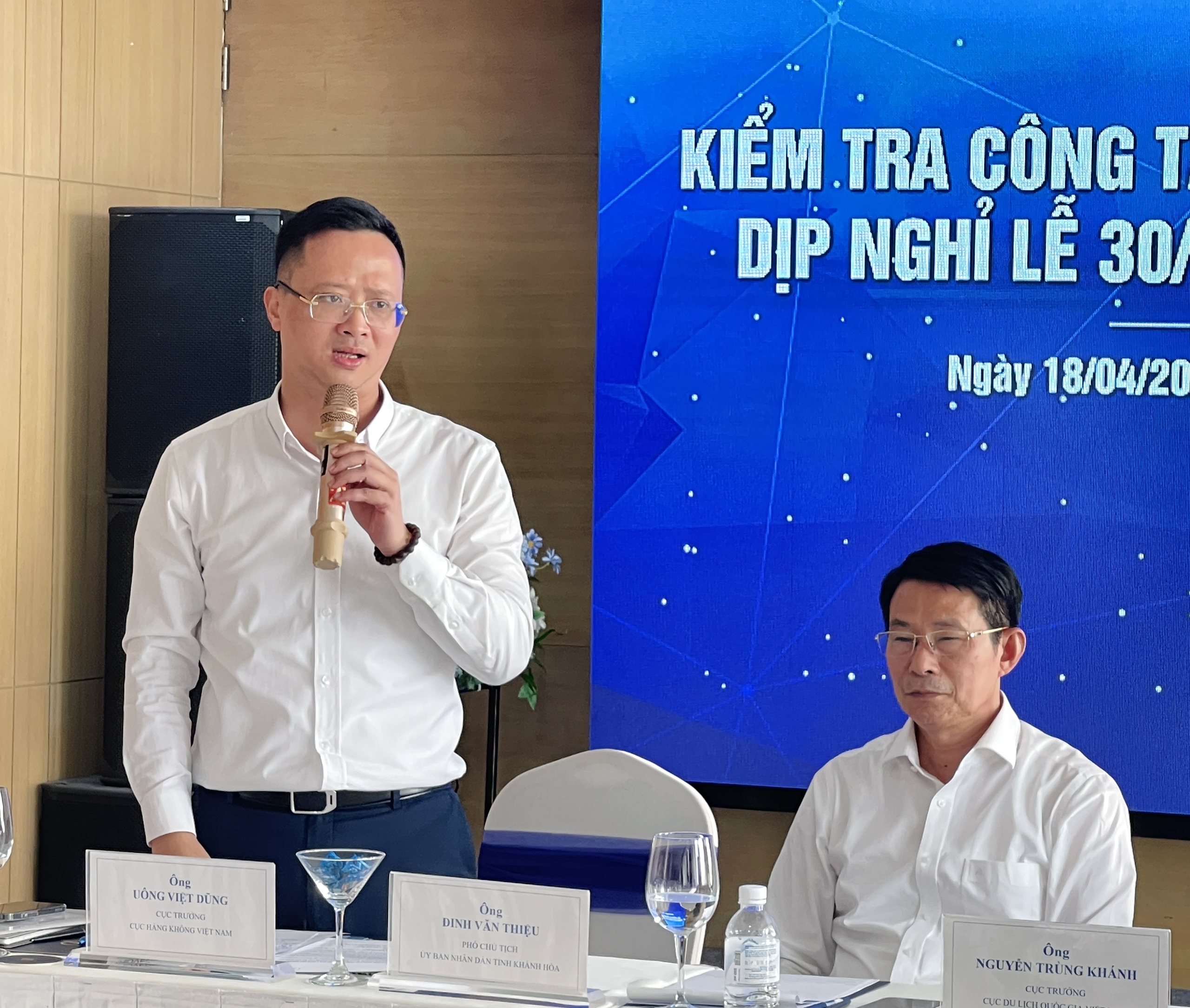 Tăng cường kết nối h&agrave;ng kh&ocirc;ng, tạo "đ&ograve;n bẩy" để du lịch "bứt tốc"- Ảnh 2.