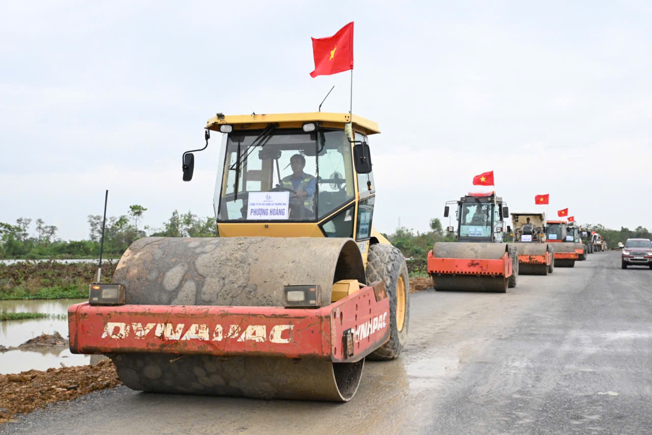 Ng&agrave;y mai (19/4), đồng loạt khởi c&ocirc;ng, kh&aacute;nh th&agrave;nh c&aacute;c c&ocirc;ng tr&igrave;nh mừng 50 năm thống nhất- Ảnh 1.