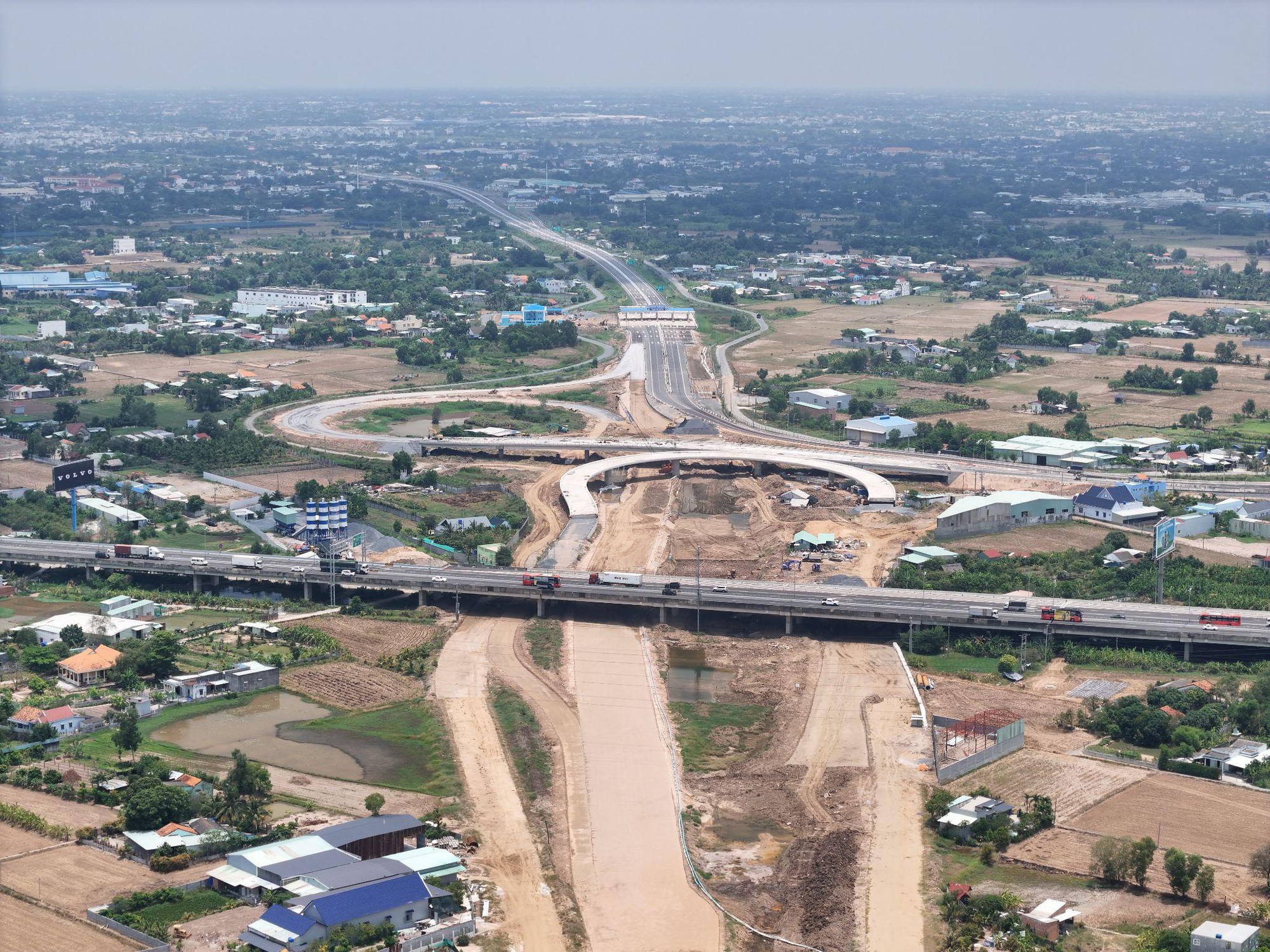 "Ng&oacute;ng" tiến độ V&agrave;nh đai 3 TP.HCM qua Long An- Ảnh 9.