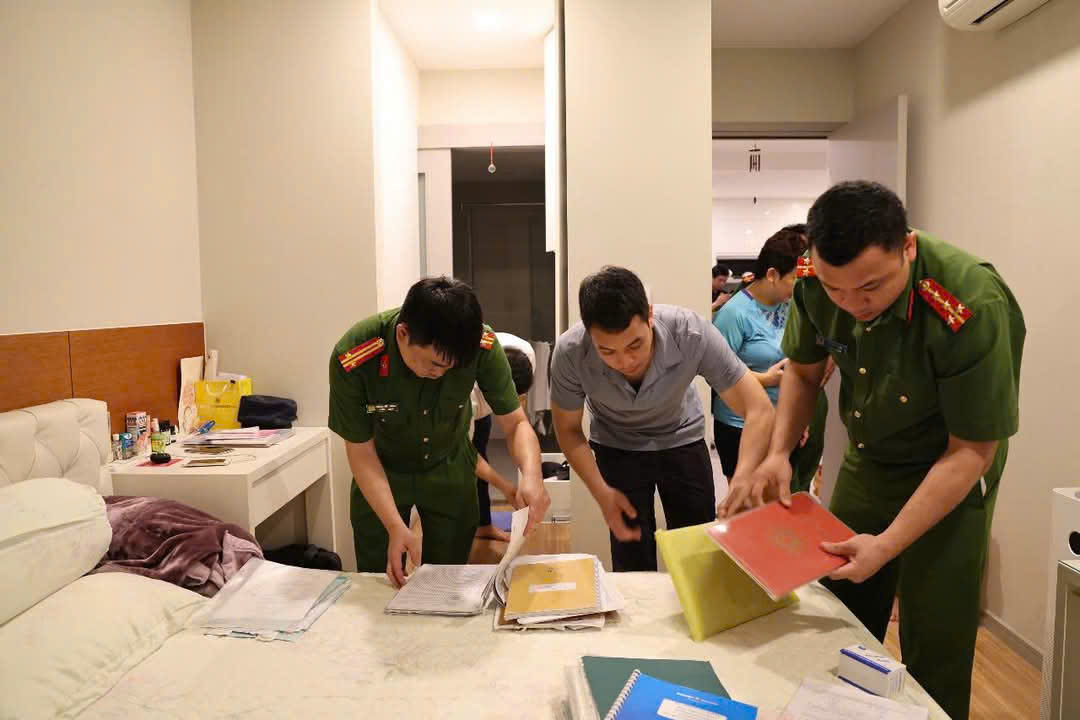 Một ph&oacute; gi&aacute;m đốc trung t&acirc;m kiểm định bị bắt v&igrave; cấp khống chứng nhận an to&agrave;n thang m&aacute;y- Ảnh 2.