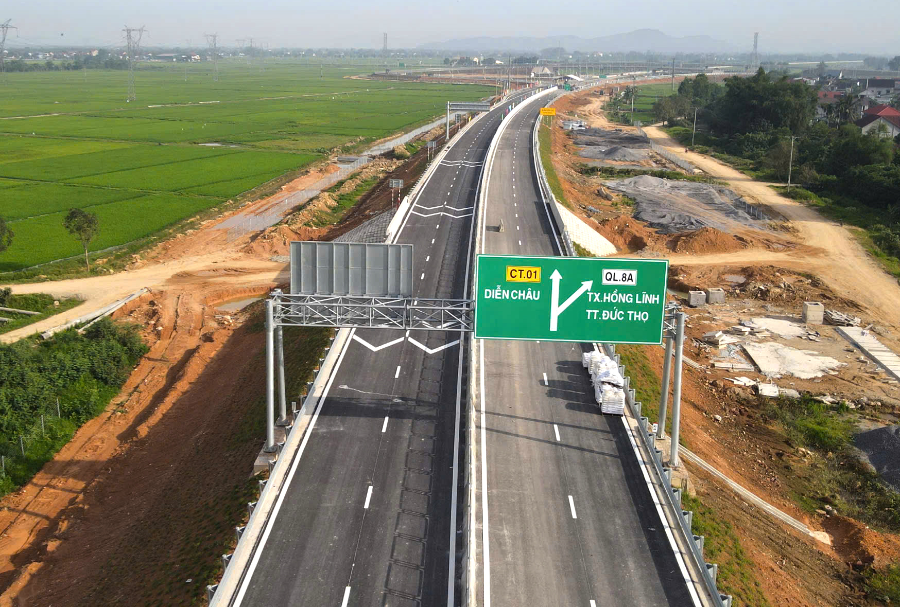 Chuyện chưa kể nối thông cao tốc dịp 30/4- Ảnh 7. Chuyện chưa kể nối thông cao tốc dịp 30/4- Ảnh 7.