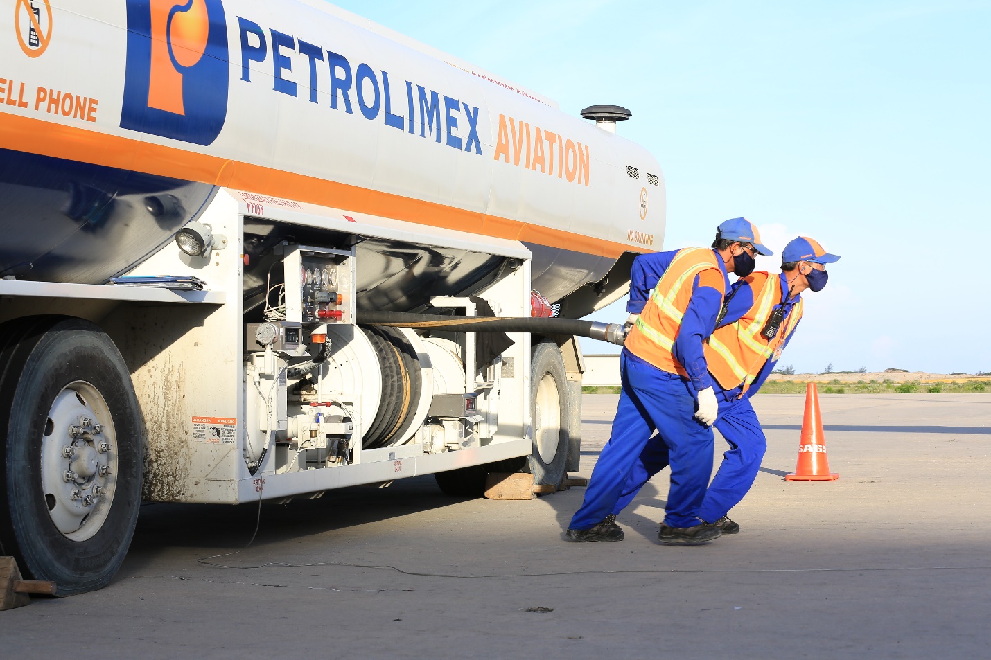 Petrolimex Aviation: 17 năm đồng hành phát triển cùng ngành hàng không, cùng đất nước- Ảnh 2. C:\Users\PCSK-THUSK\Desktop\Anh 02.JPG