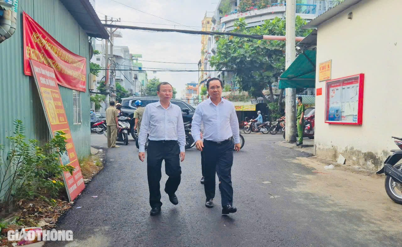 Cận cảnh hiện trường vụ ch&aacute;y nh&agrave;, 3 người tử vong ở TP.HCM- Ảnh 7.