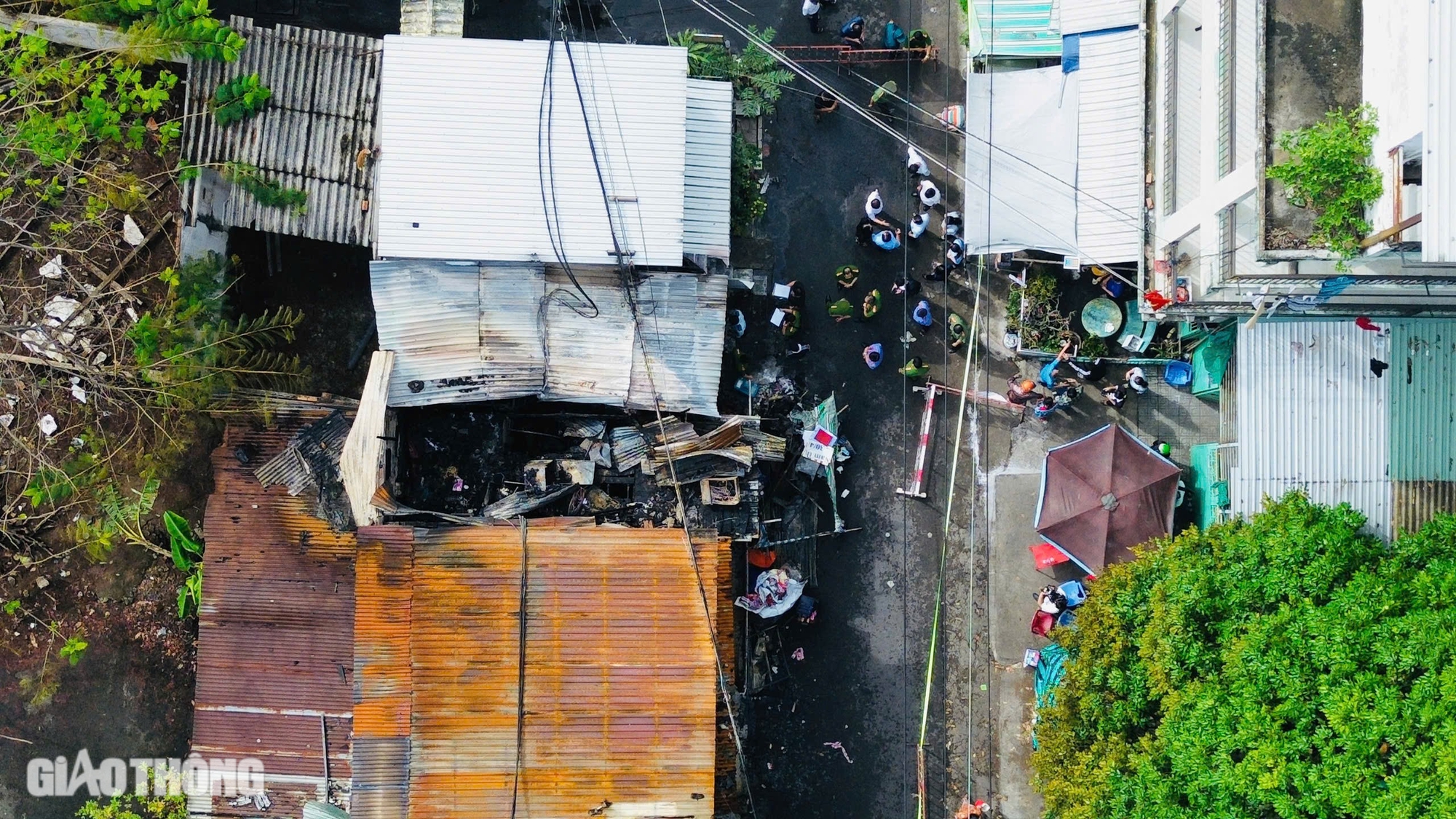 Cận cảnh hiện trường vụ ch&aacute;y nh&agrave;, 3 người tử vong ở TP.HCM- Ảnh 3.