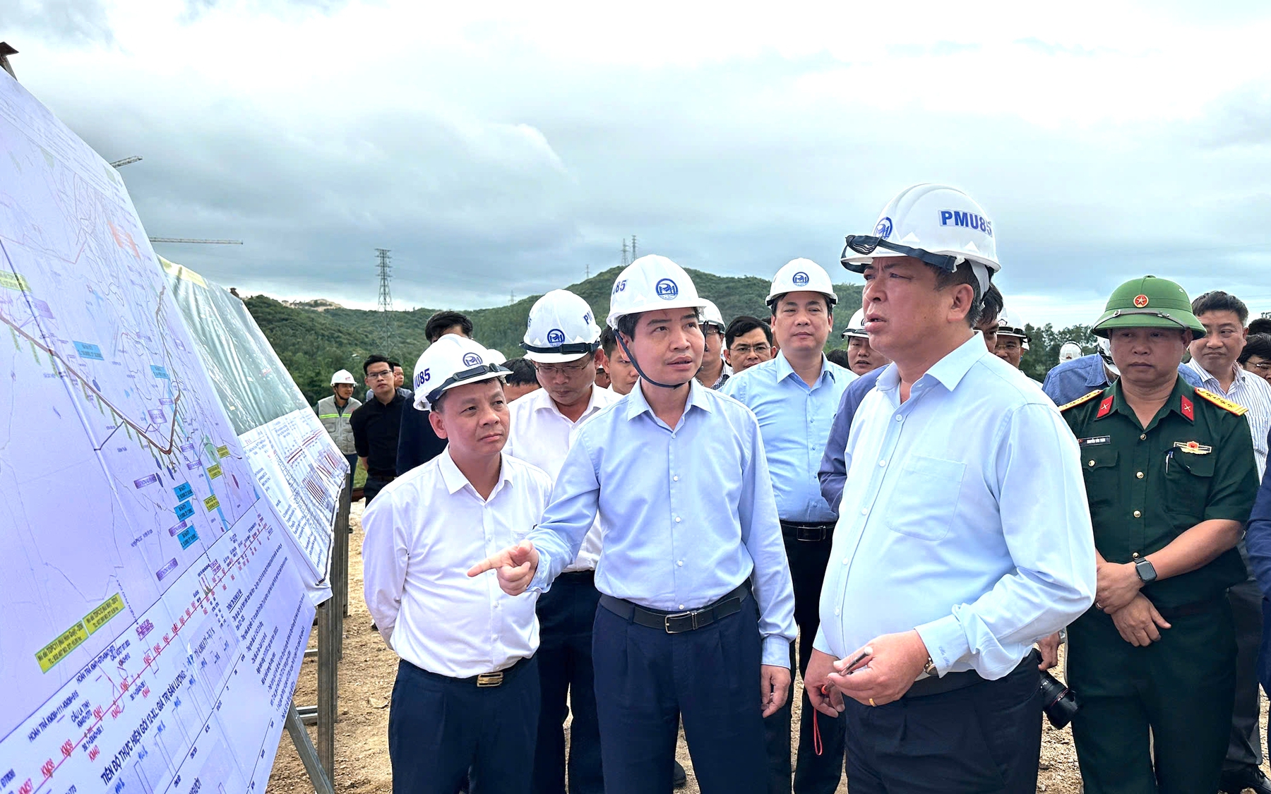 Bộ trưởng Trần Hồng Minh: Th&ocirc;ng xe cao tốc nối B&igrave;nh Định v&agrave; Ph&uacute; Y&ecirc;n đ&uacute;ng dịp 2/9