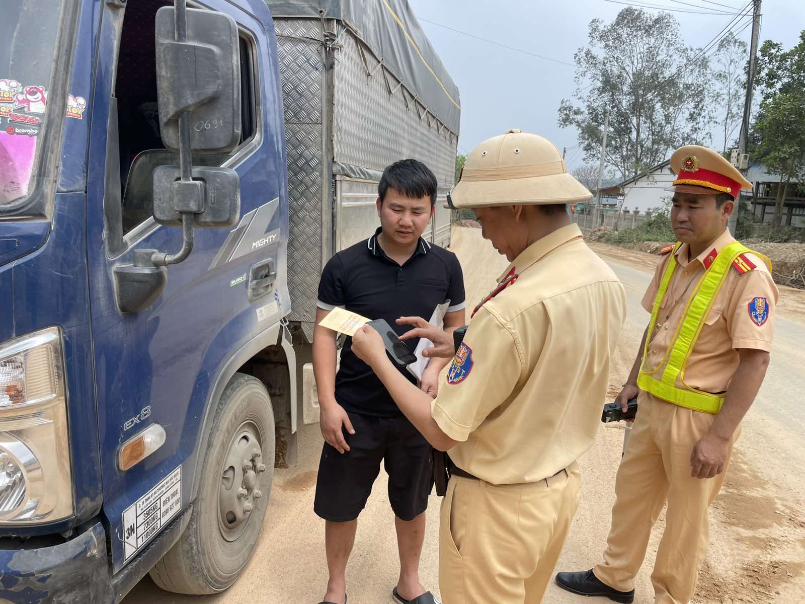 Th&aacute;i Nguy&ecirc;n: Nhờ xử l&yacute; nghi&ecirc;m, tai nạn giao th&ocirc;ng giảm mạnh- Ảnh 7.