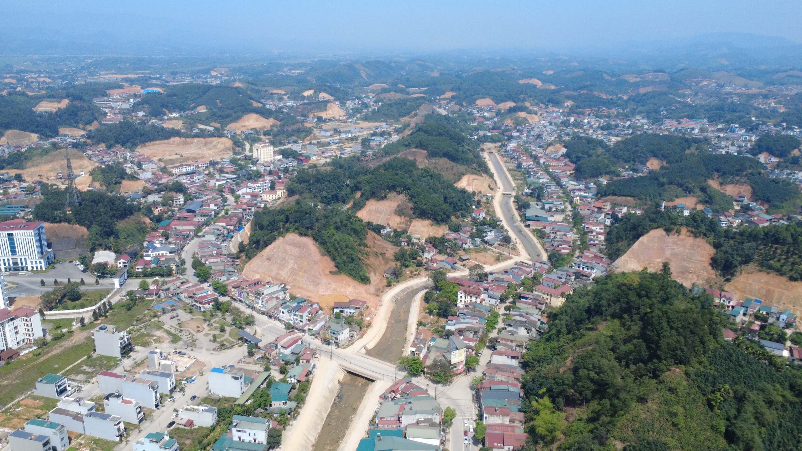 Đẩy nhanh tiến độ k&egrave; chống lũ gần 200 tỷ ở Y&ecirc;n B&aacute;i trước m&ugrave;a mưa- Ảnh 13.