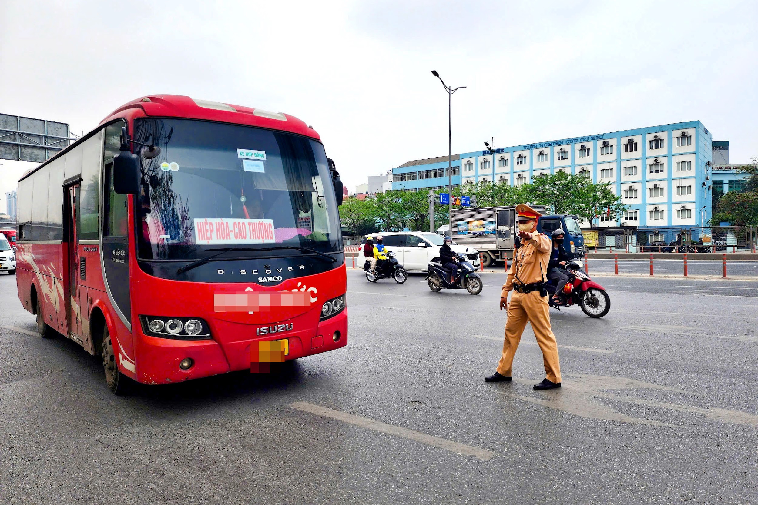 Bảo đảm an ninh trật tự, trấn &aacute;p mạnh c&aacute;c loại tội phạm dịp nghỉ lễ 30/4- Ảnh 2.