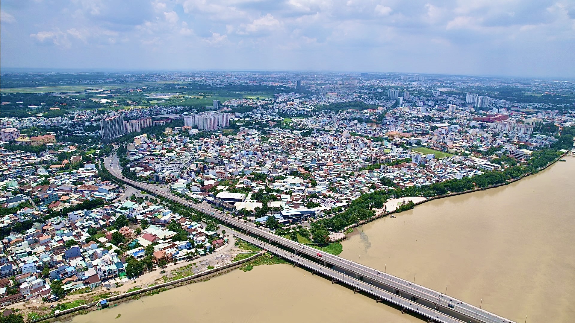 Đồng Nai sẵn s&agrave;ng đ&aacute;p ứng đủ chỗ ở, nơi l&agrave;m việc cho c&aacute;n bộ sau s&aacute;p nhập với B&igrave;nh Phước- Ảnh 1.
