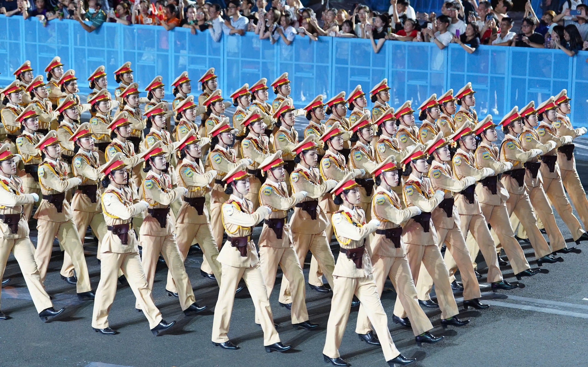 TP.HCM cấm luồng sông Sài Gòn phục vụ đại lễ 30/4- Ảnh 2. TP.HCM: Cấm đường, cấm dừng đỗ phục vụ lễ kỷ niệm 50 năm Ngày Giải phóng miền Nam 30/4