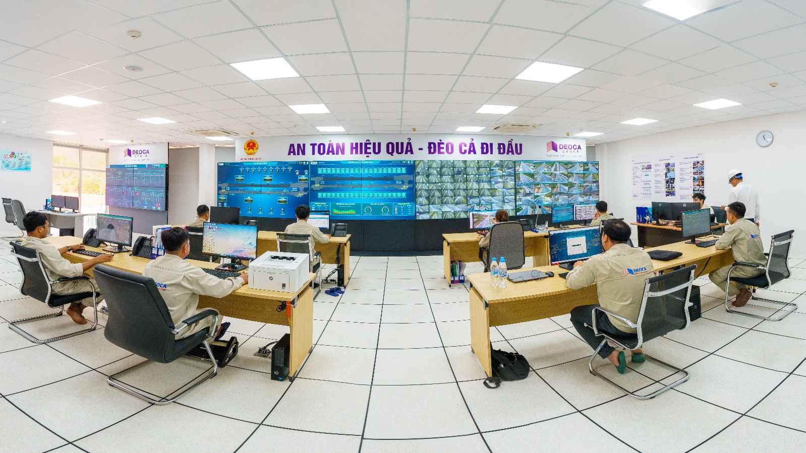 Cao tốc Cam L&acirc;m - Vĩnh Hảo phục vụ hơn 8.200 lượt xe mỗi ng&agrave;y- Ảnh 7.