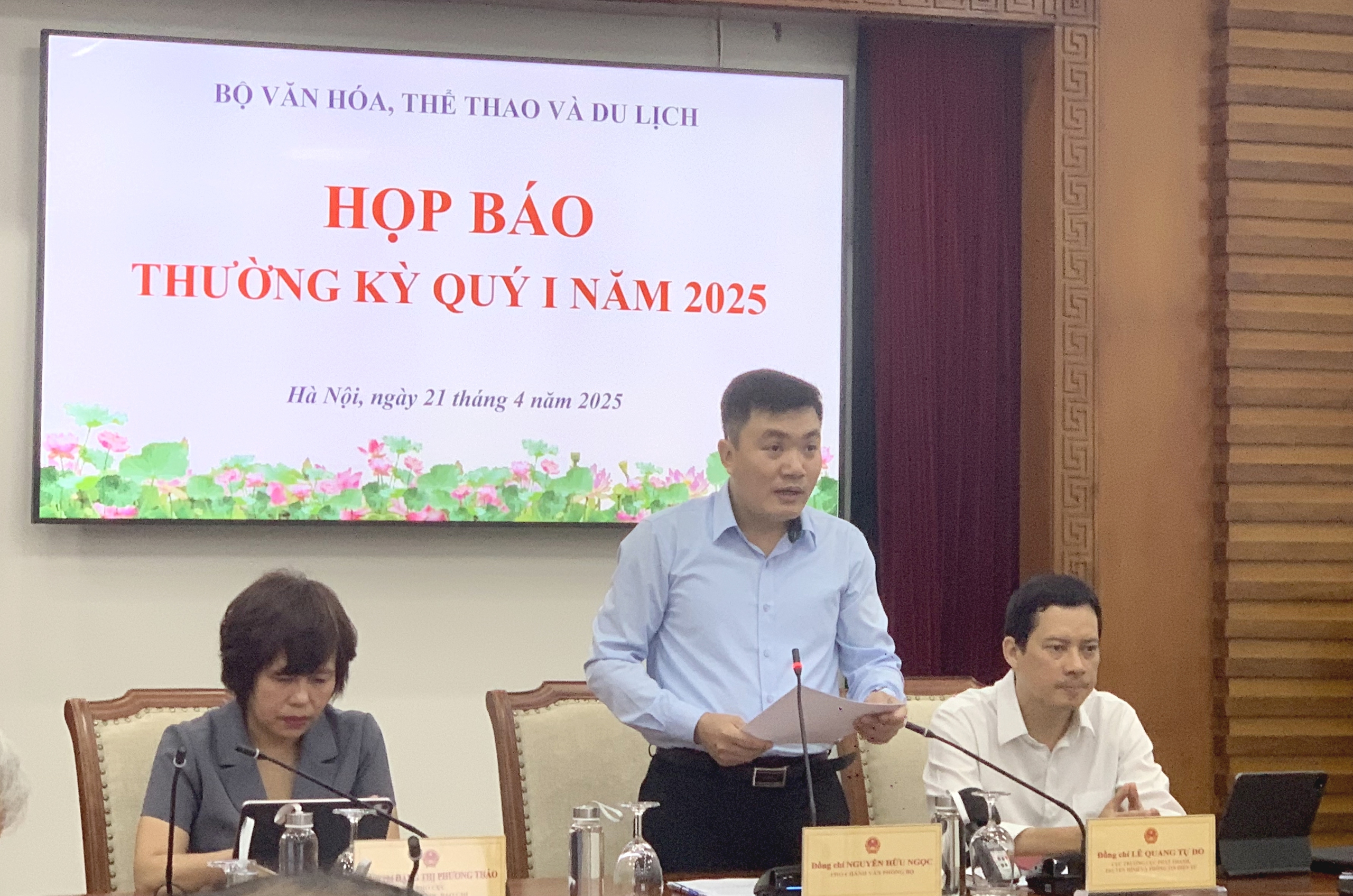 Sẽ &aacute;p dụng phong s&aacute;t nghệ sĩ, người nổi tiếng vi phạm quảng c&aacute;o- Ảnh 1.