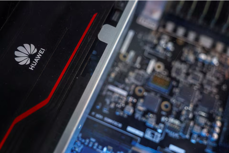 Huawei sắp xuất xưởng hàng loạt chip AI mới - Ảnh 1. Huawei sắp xuất xưởng hàng loạt chip AI mới - Ảnh 1.