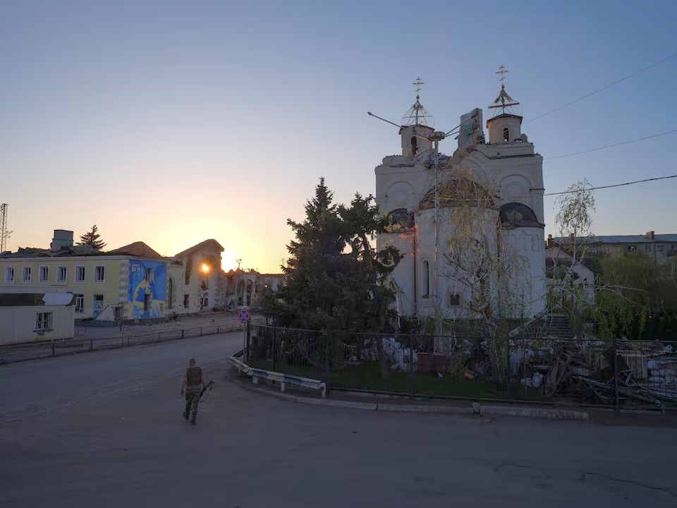 Nga - Ukraine c&aacute;o buộc nhau vi phạm lệnh ngừng bắn dịp lễ Phục sinh- Ảnh 1.