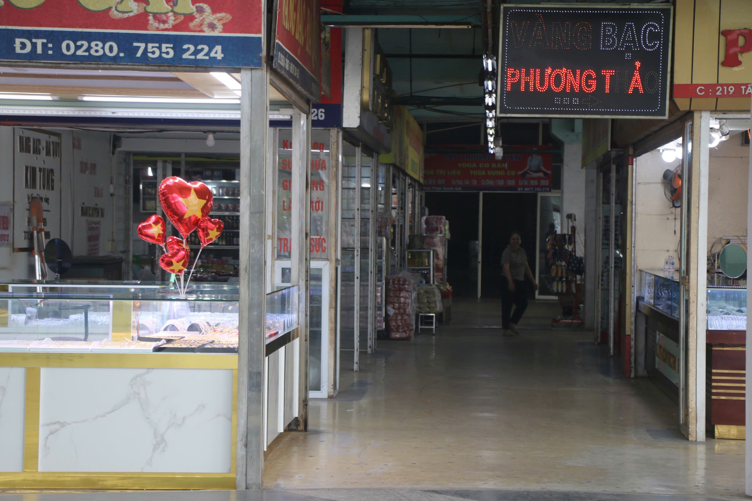 Cảnh hoang t&agrave;n trong khu chợ lớn nhất trung t&acirc;m Th&aacute;i Nguy&ecirc;n- Ảnh 5.