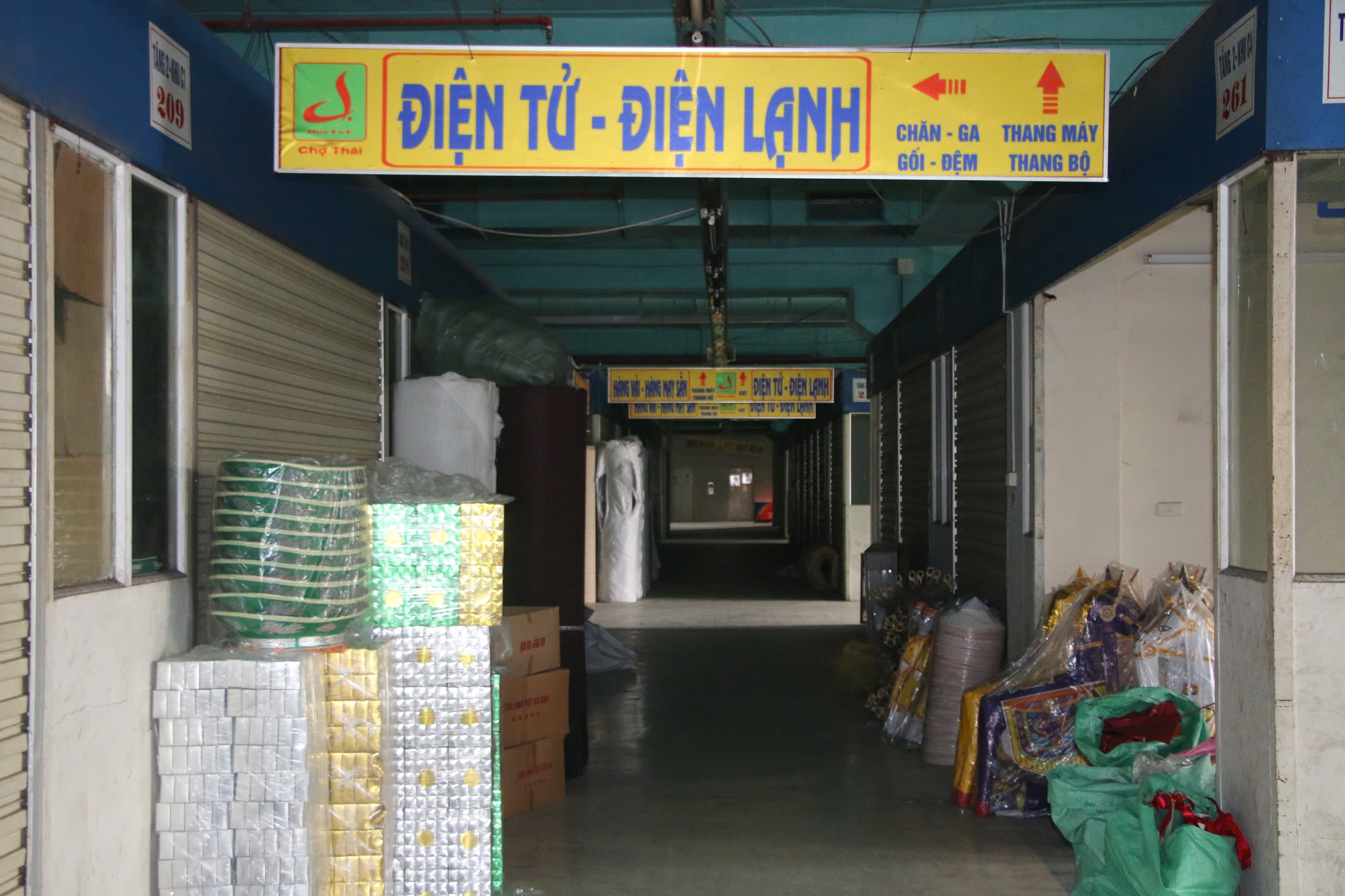 Cảnh hoang t&agrave;n trong khu chợ lớn nhất trung t&acirc;m Th&aacute;i Nguy&ecirc;n- Ảnh 12.