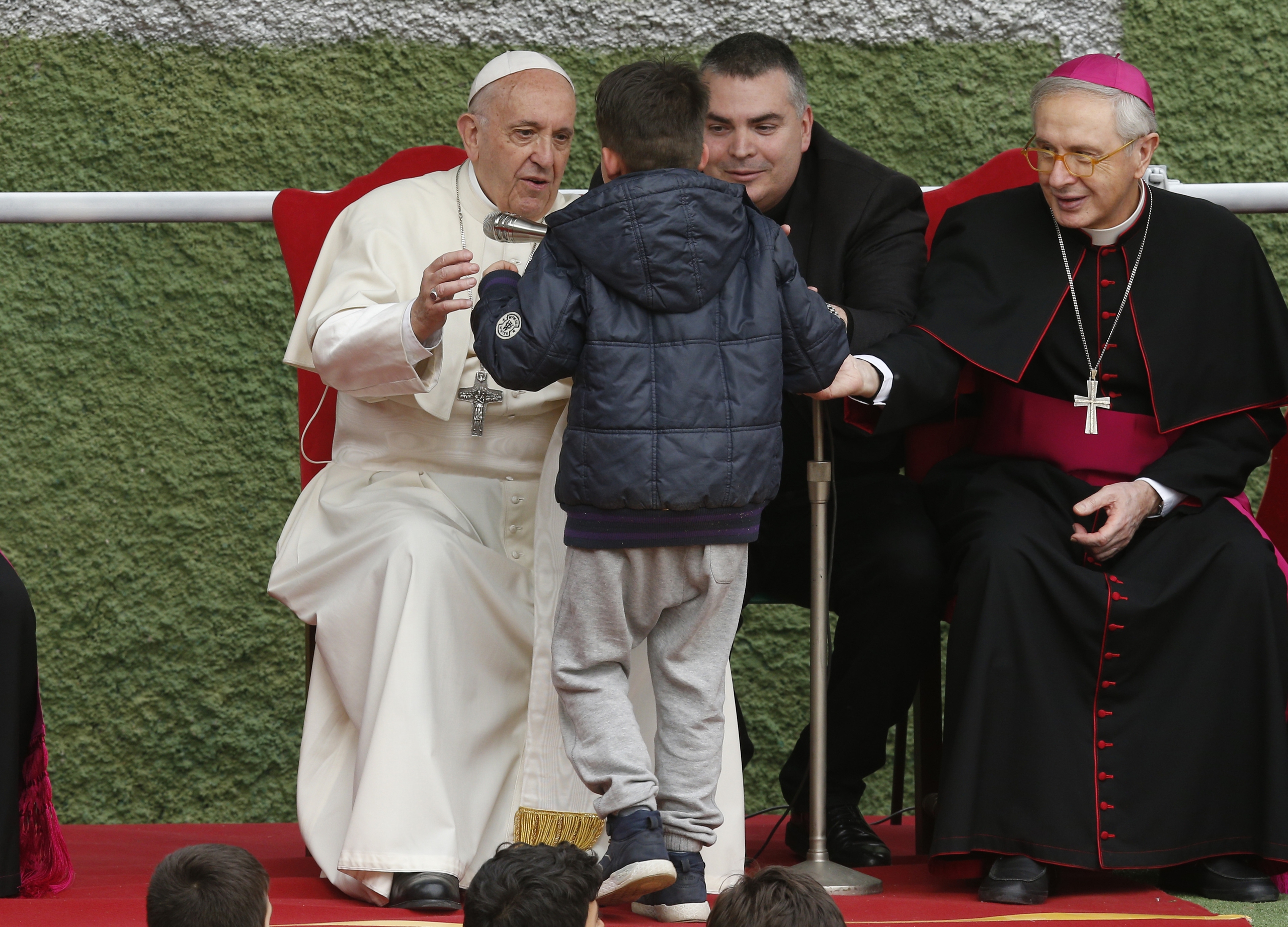 Nh&igrave;n lại những khoảnh khắc đ&aacute;ng nhớ trong cuộc đời Gi&aacute;o ho&agrave;ng Francis- Ảnh 3.