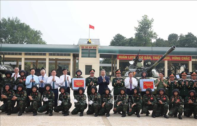 Tổng B&iacute; thư: Binh chủng Tăng thiết gi&aacute;p phải thực sự xứng đ&aacute;ng l&agrave; lực lượng đột k&iacute;ch mạnh- Ảnh 5.