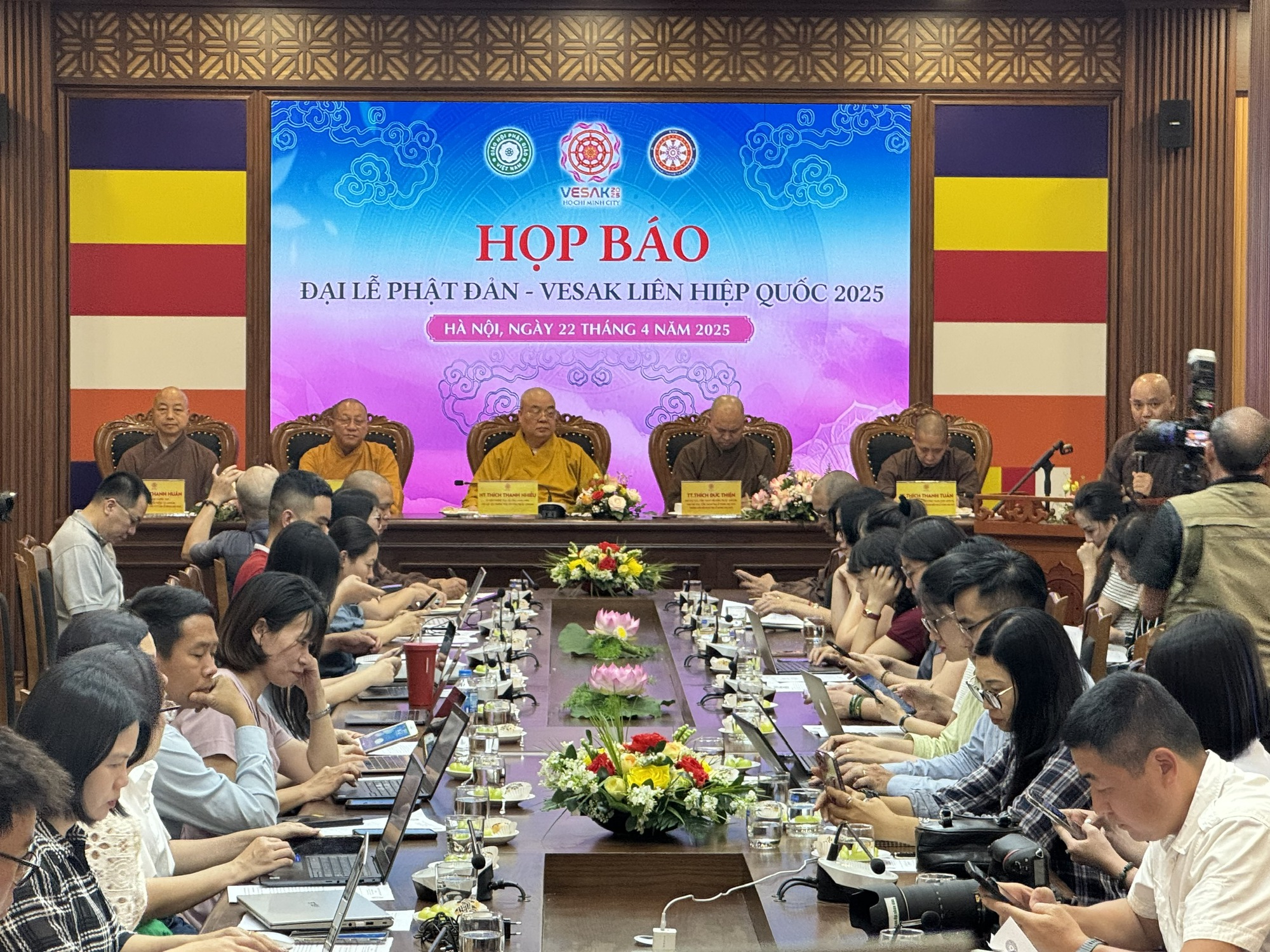 X&aacute; lợi Phật sẽ đến TP.HCM bằng chuy&ecirc;n cơ dịp Đại lễ Phật đản 2025- Ảnh 1.