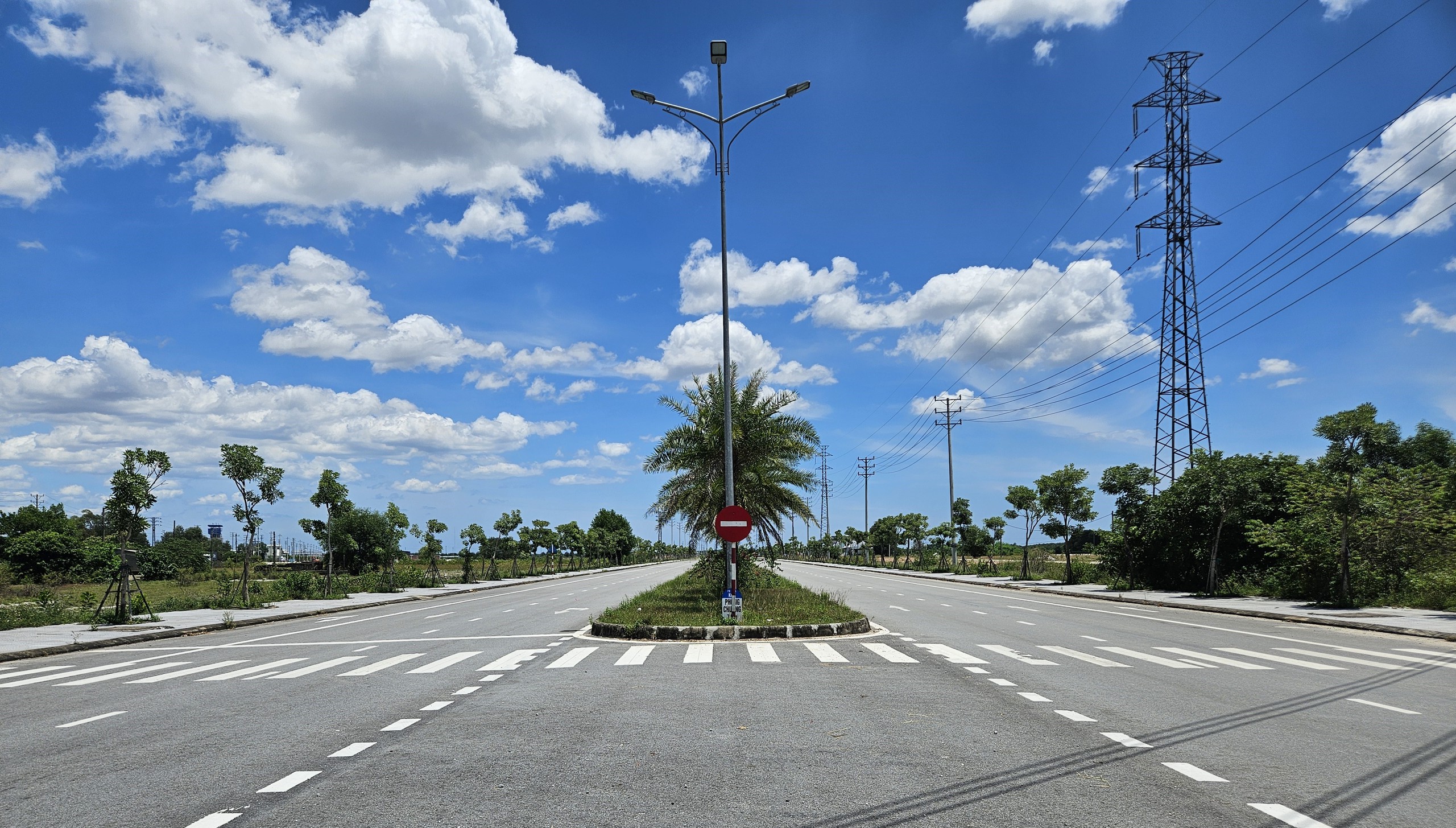 Chạy nước r&uacute;t ho&agrave;n th&agrave;nh đường cứu hộ cứu nạn ở Huế sau 13 năm thi c&ocirc;ng- Ảnh 11.