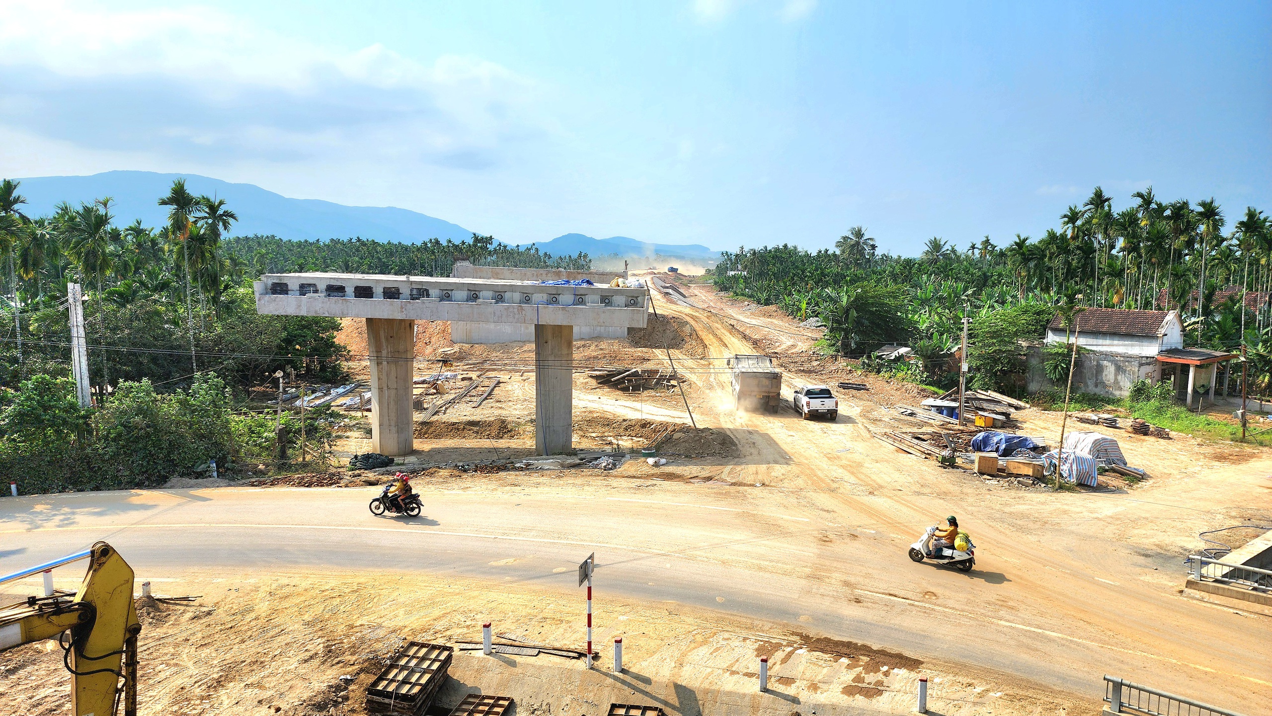 H&igrave;nh h&agrave;i 77 cầu tr&ecirc;n tuyến cao tốc Quảng Ng&atilde;i - Ho&agrave;i Nhơn- Ảnh 9.