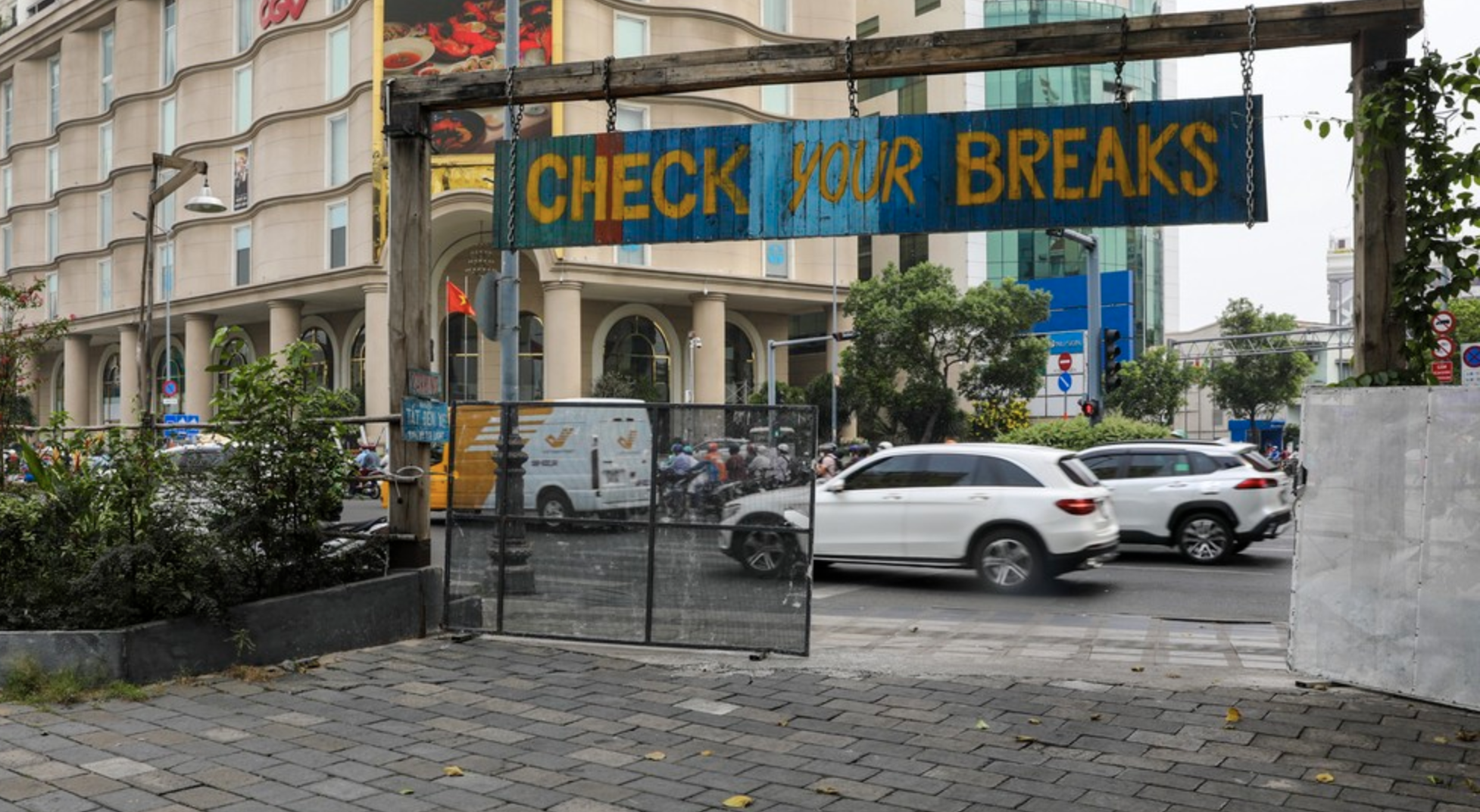 Vụ án Tổng công ty Chè Việt Nam: Những chiêu trò "biến" đất công thành tư- Ảnh 1. Vụ án Tổng công ty Chè Việt Nam: Những chiêu trò "biến" đất công thành tư- Ảnh 1.